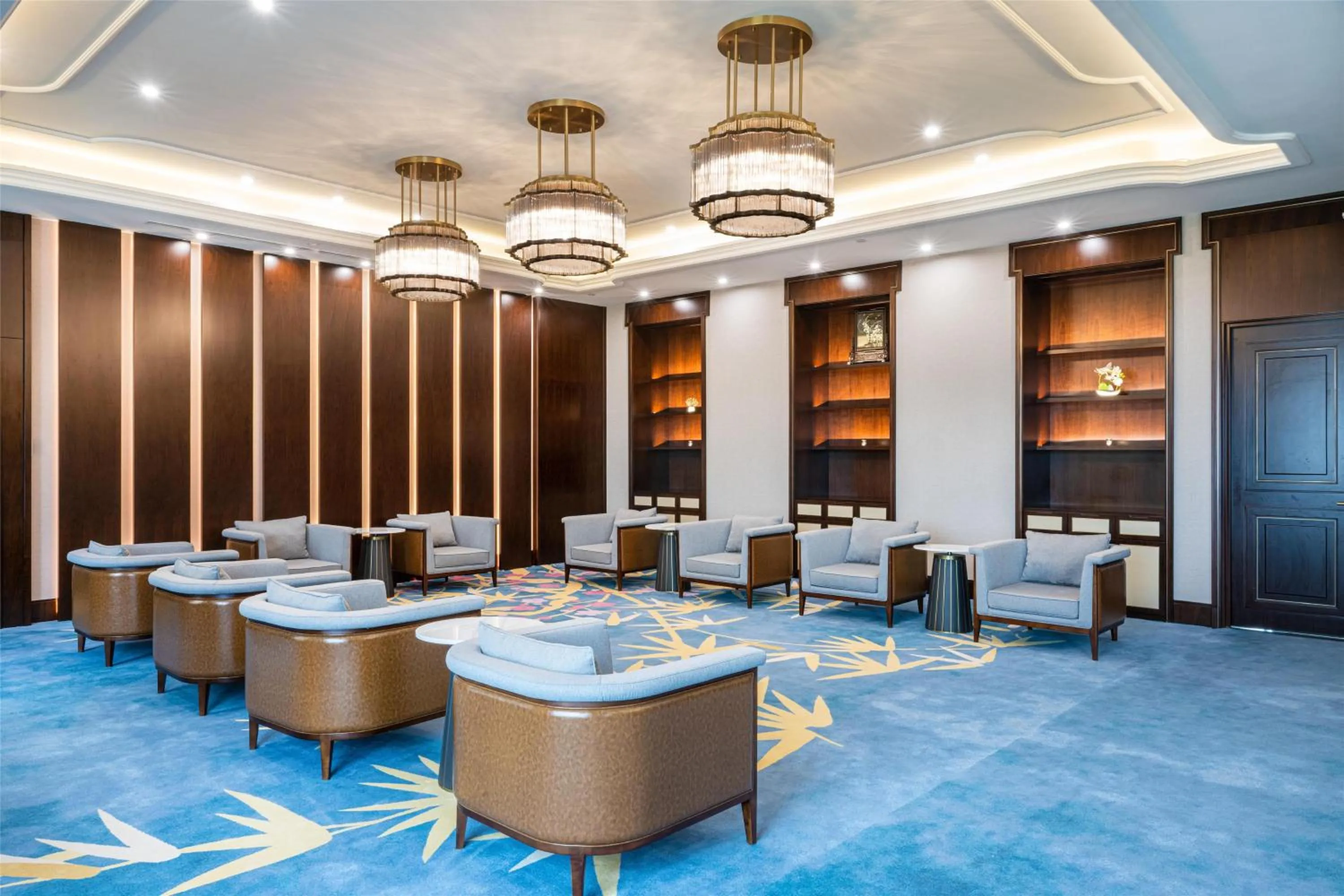 Meeting/conference room in Blossom Hotel Houston, Curio Collection by Hilton