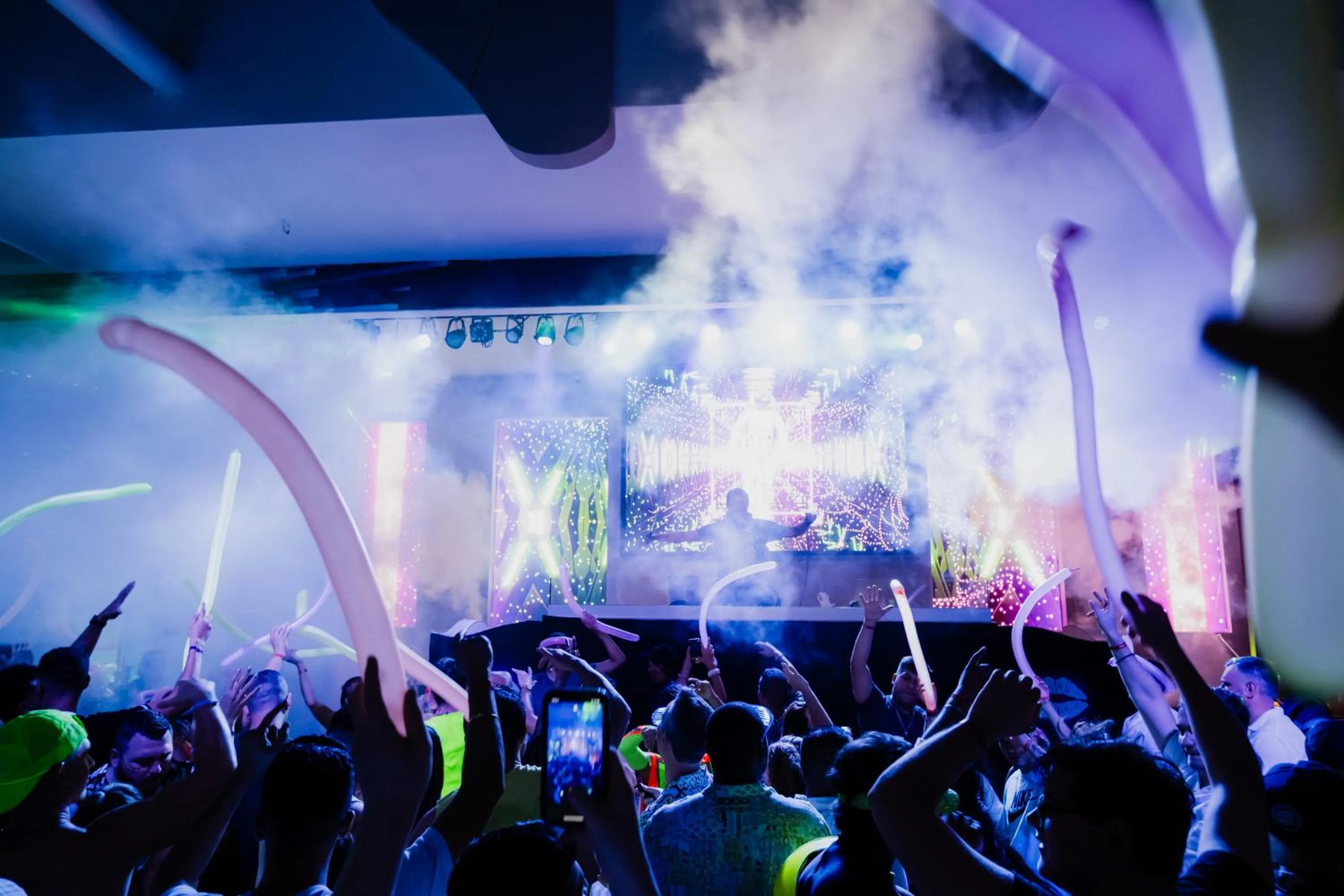 Evening entertainment in Riu Palace Peninsula - All Inclusive