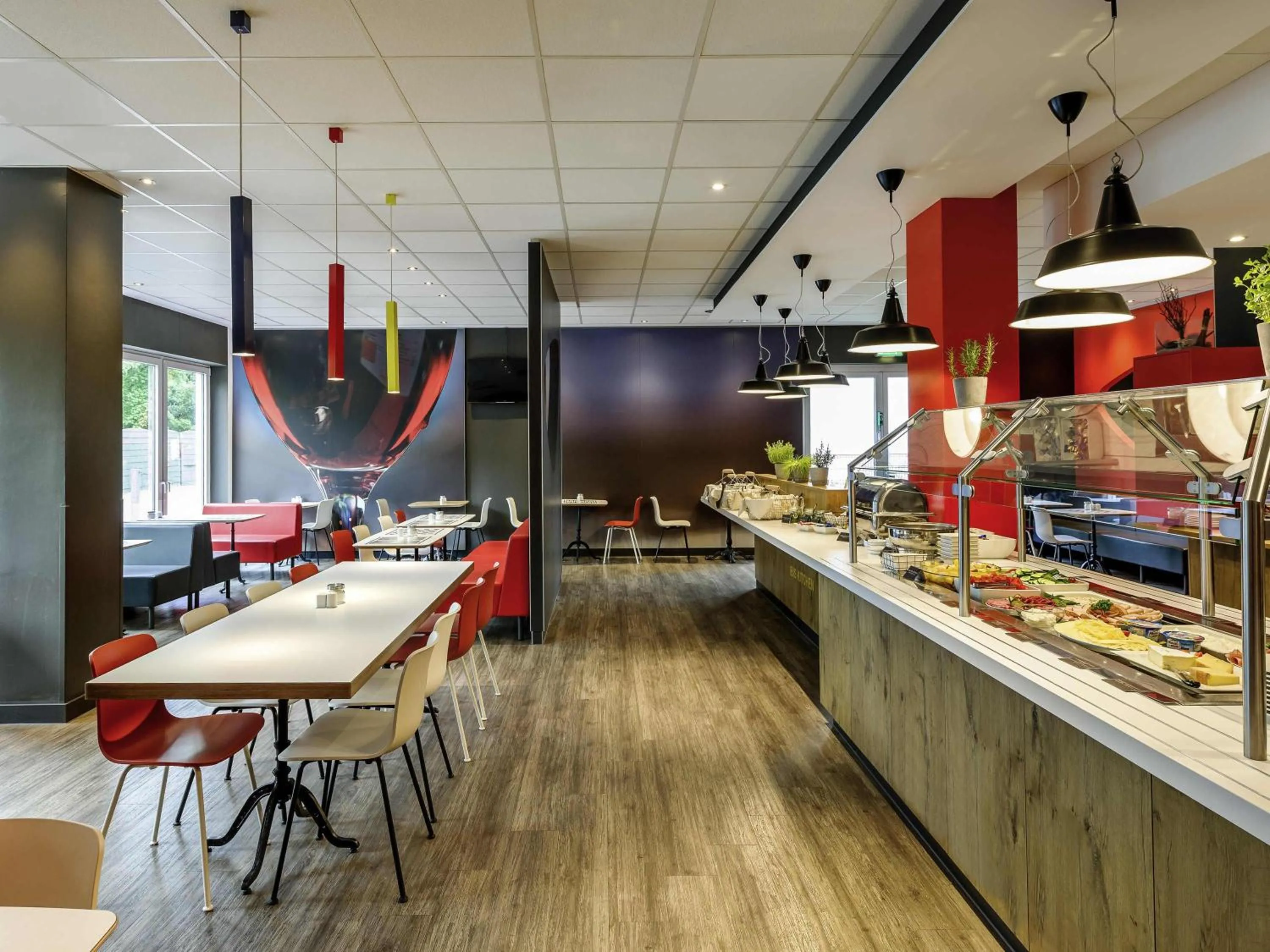 Restaurant/places to eat in ibis Hotel Frankfurt Airport
