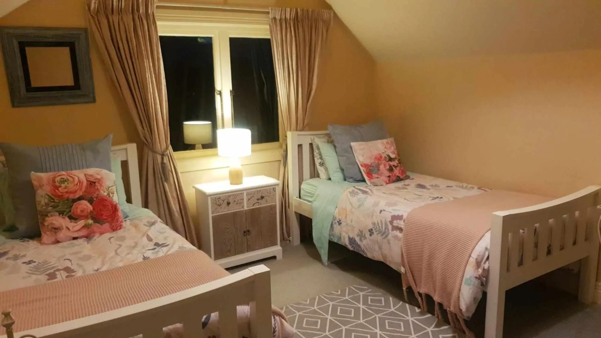 Bed in Century House B & B flatlette