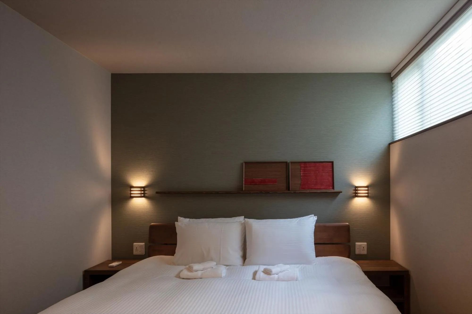 Bedroom, Bed in MOKUREN