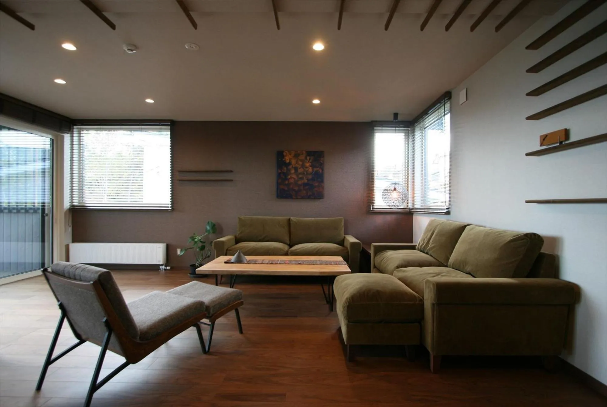 Living room in MOKUREN