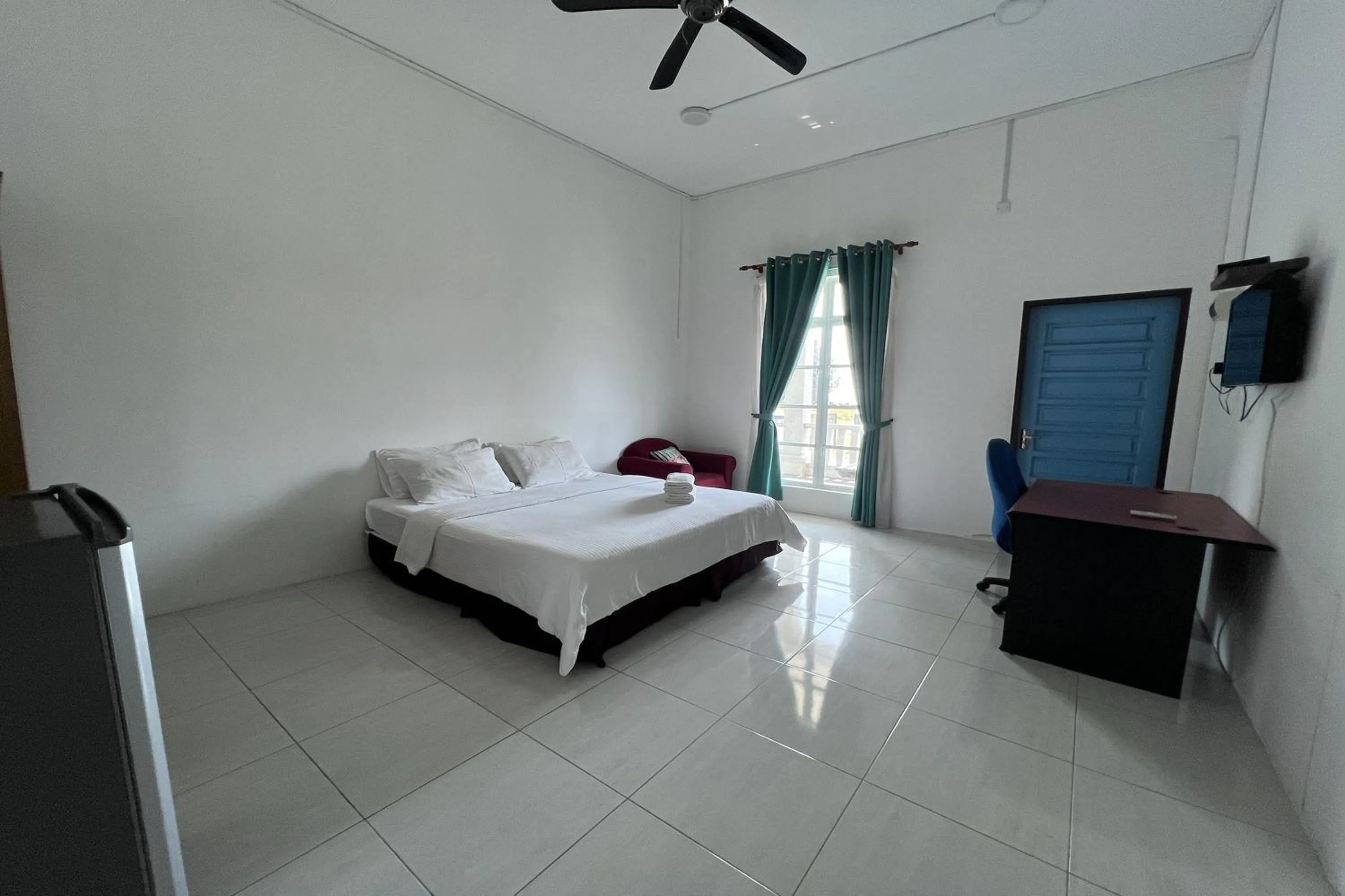 Bed in Saujana Villa Cherok Paloh, Kuantan Beach