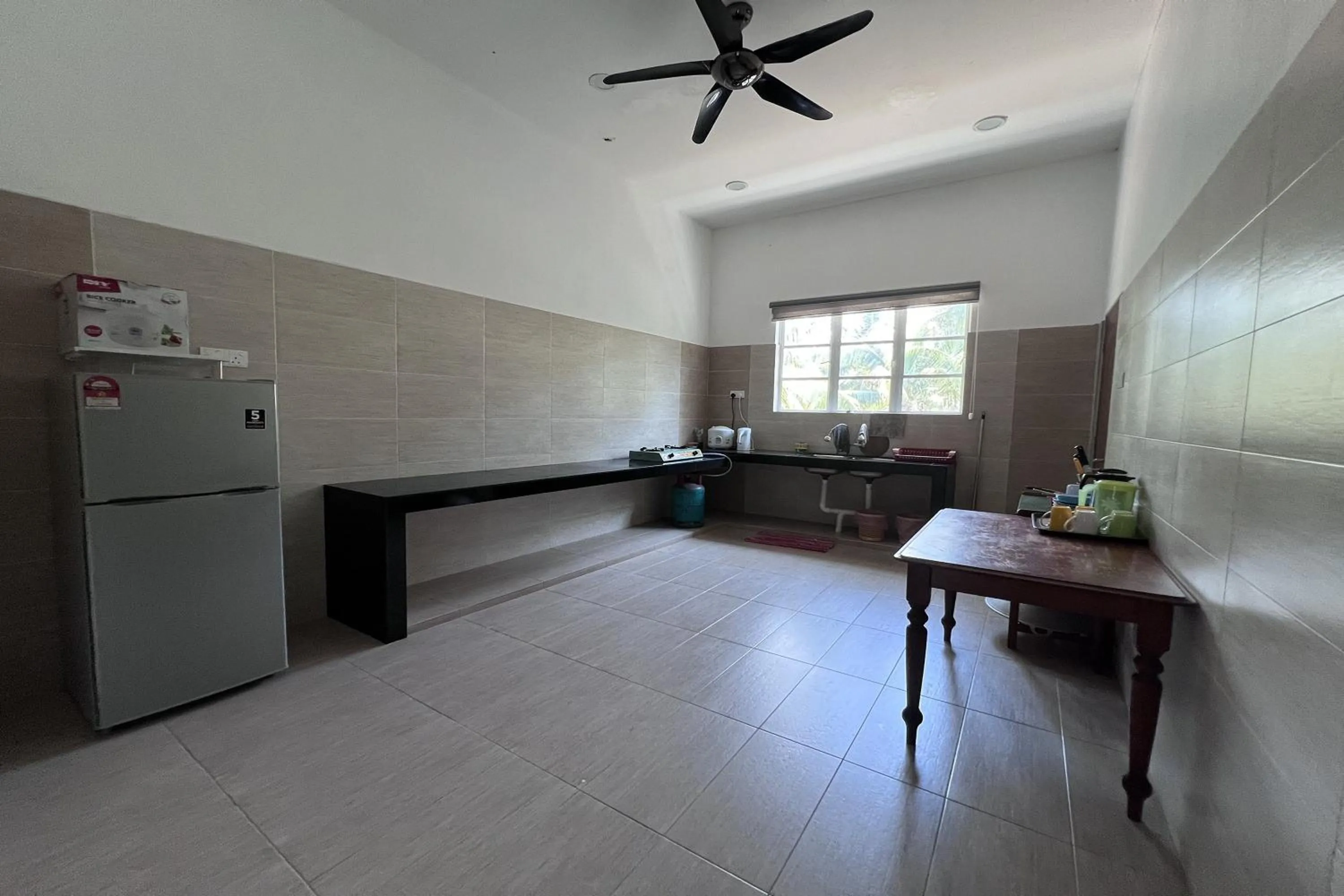 kitchen in Saujana Villa Cherok Paloh, Kuantan Beach