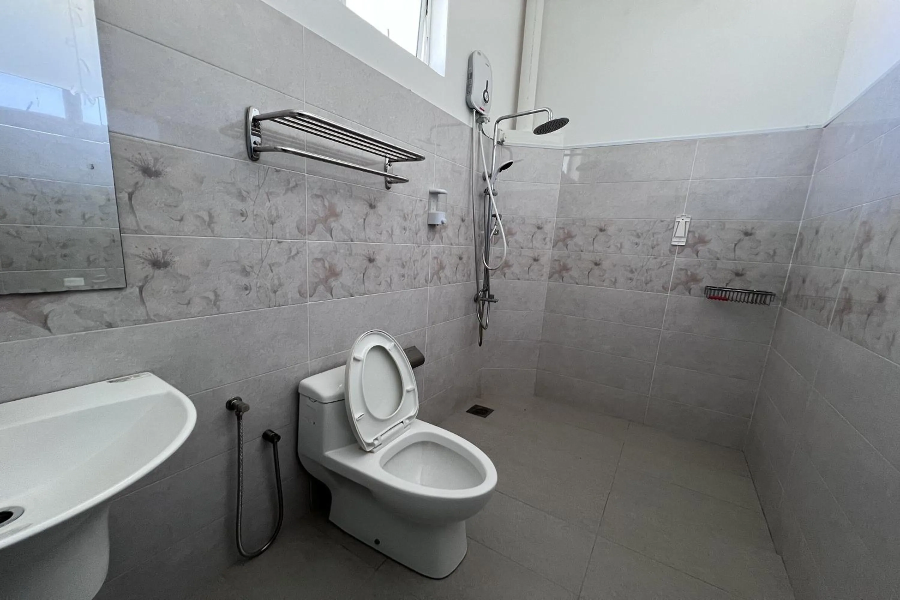 Bathroom in Saujana Villa Cherok Paloh, Kuantan Beach