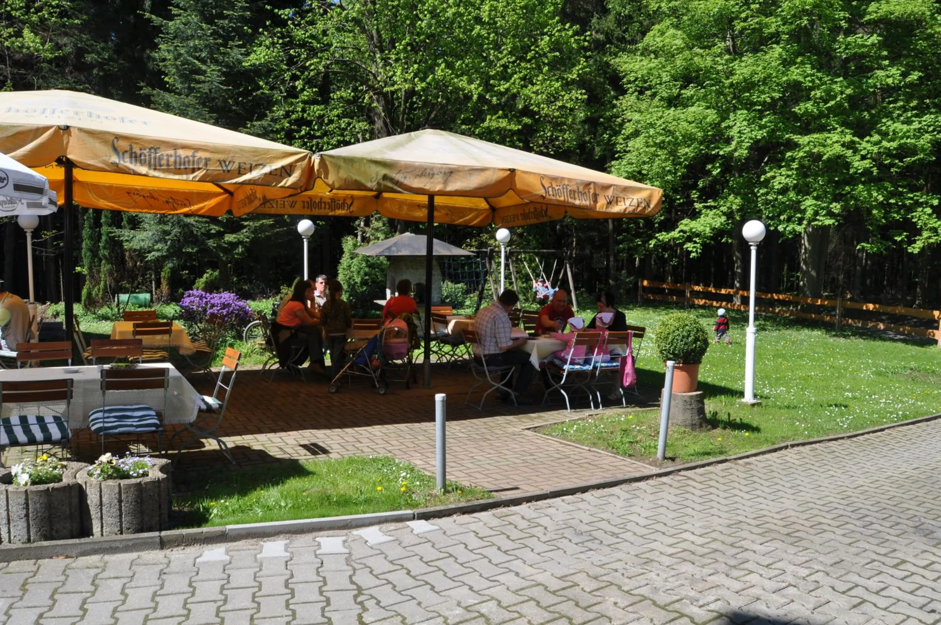 BBQ facilities in Berghotel Drei Brüder Höhe