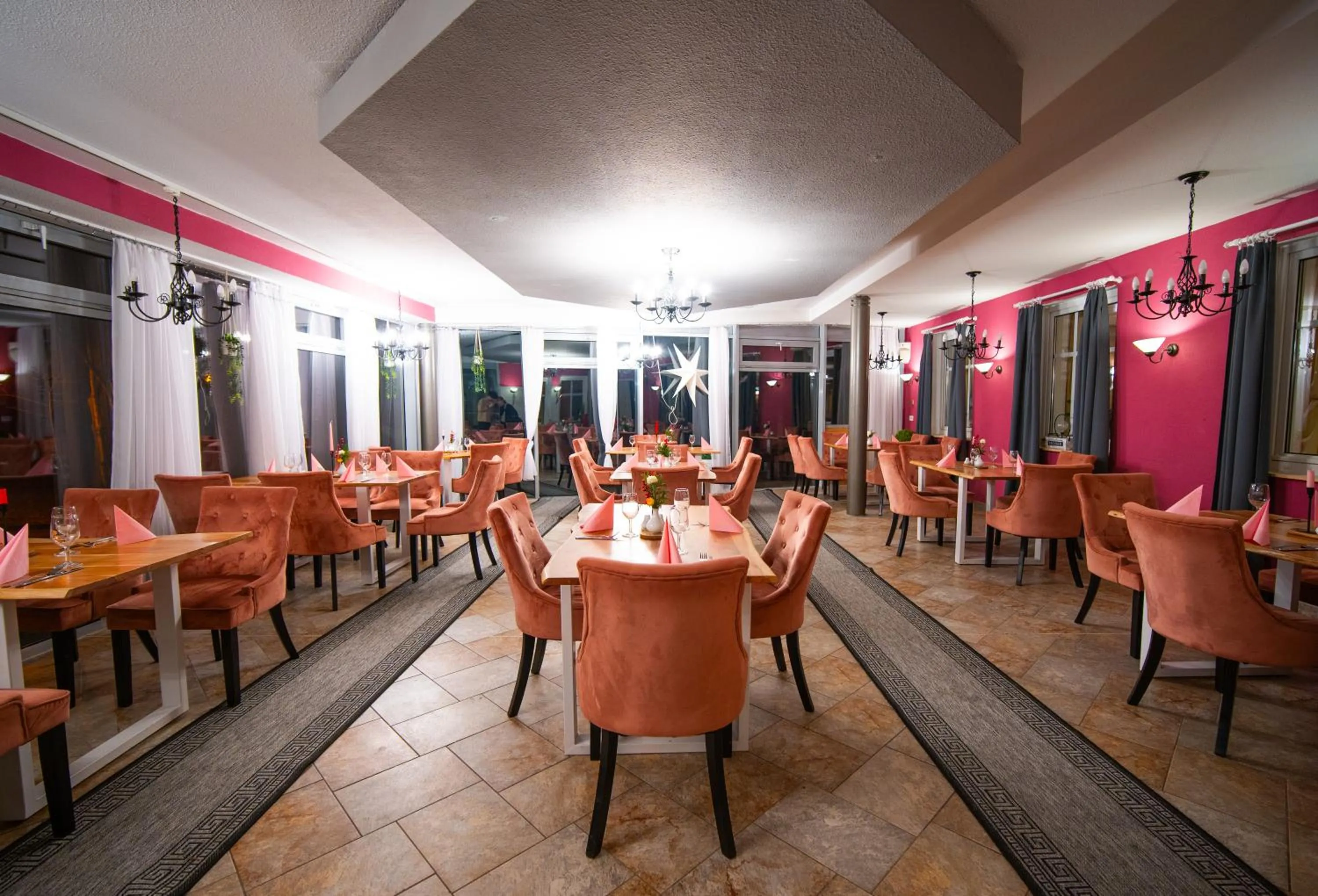 Restaurant/places to eat in Berghotel Drei Brüder Höhe