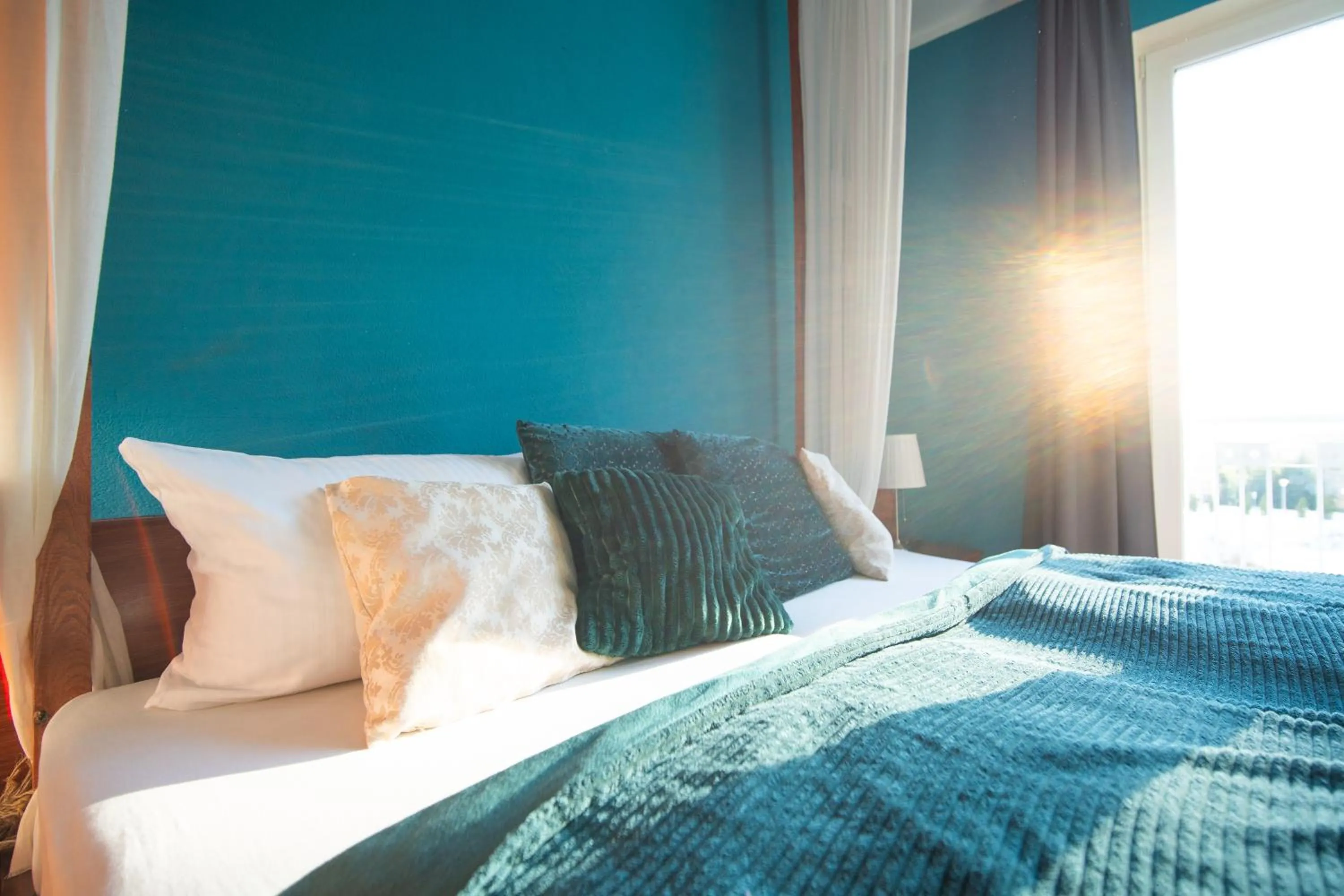 Bed in Berghotel Drei Brüder Höhe