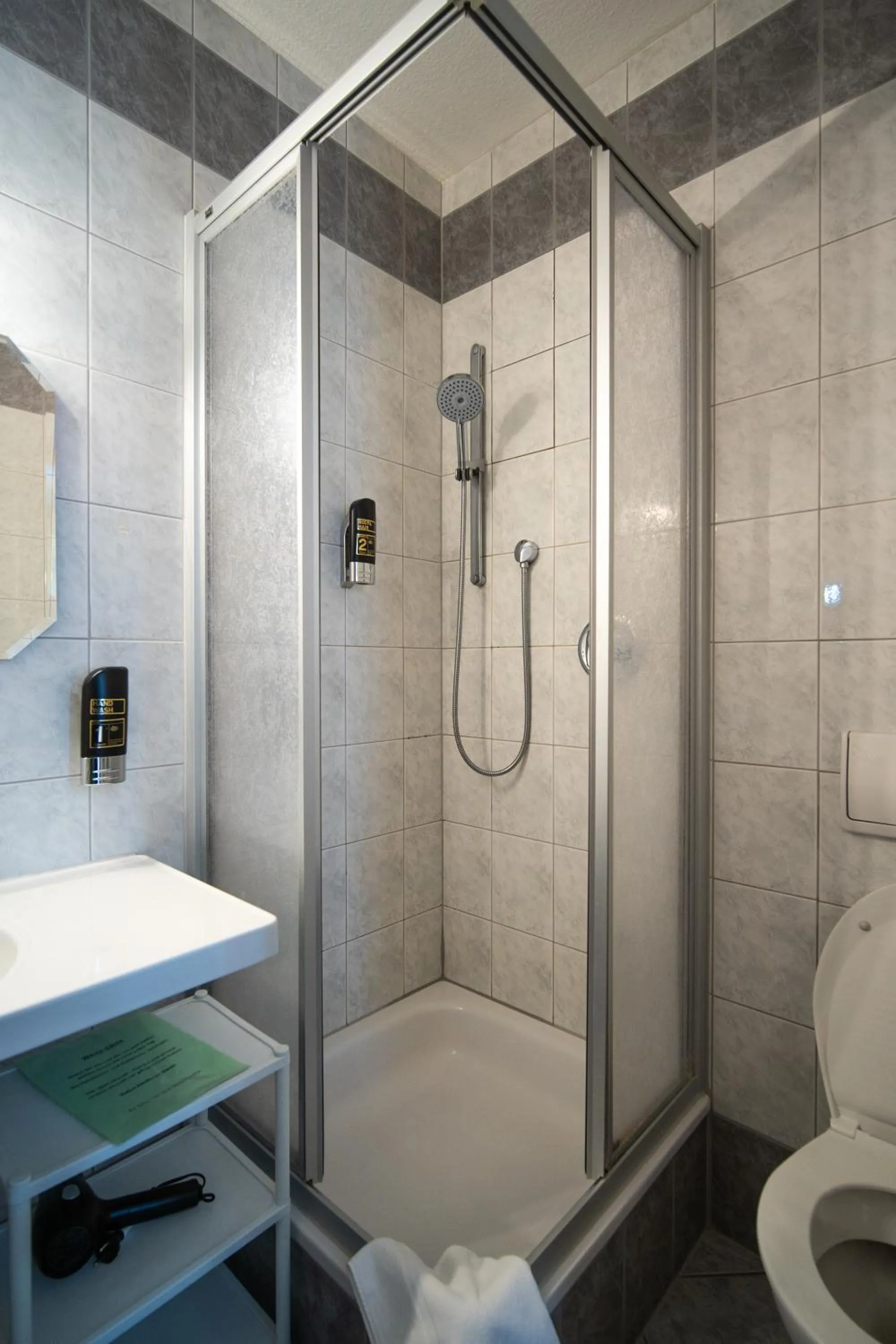 Bathroom in Berghotel Drei Brüder Höhe