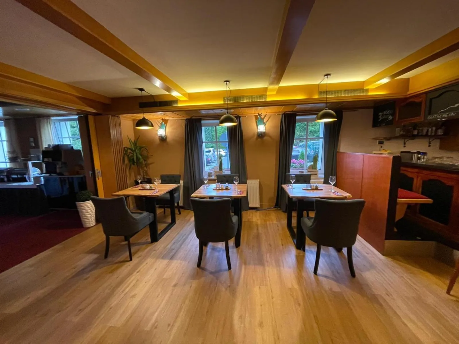 Restaurant/places to eat in Berghotel Drei Brüder Höhe