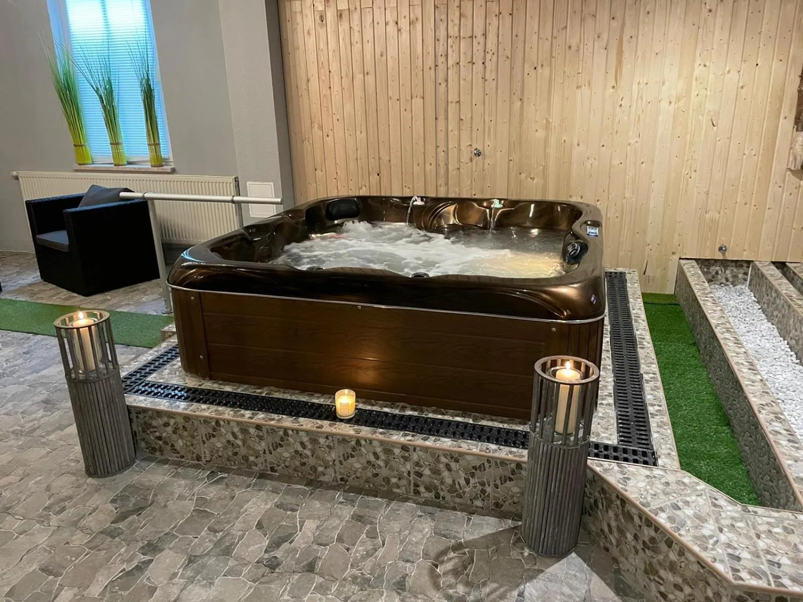 Hot Tub in Berghotel Drei Brüder Höhe