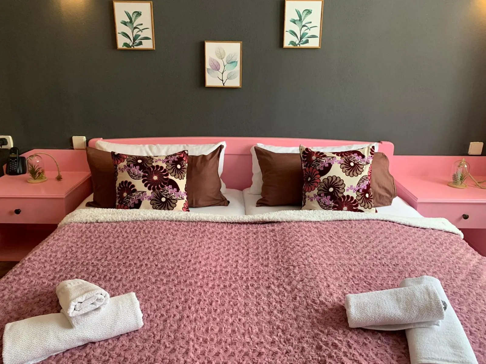 Bed in Berghotel Drei Brüder Höhe