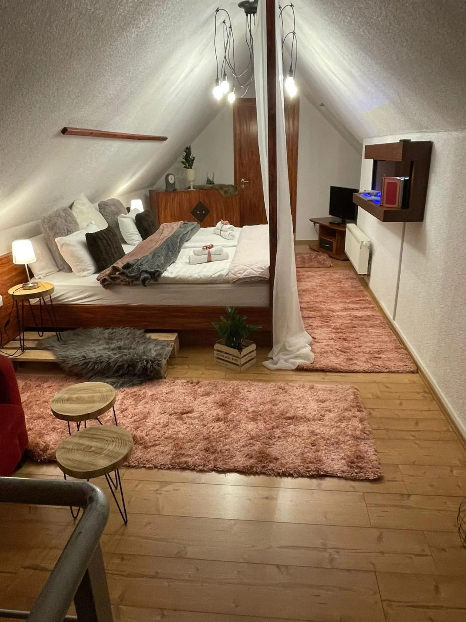 Bedroom, Bed in Berghotel Drei Brüder Höhe