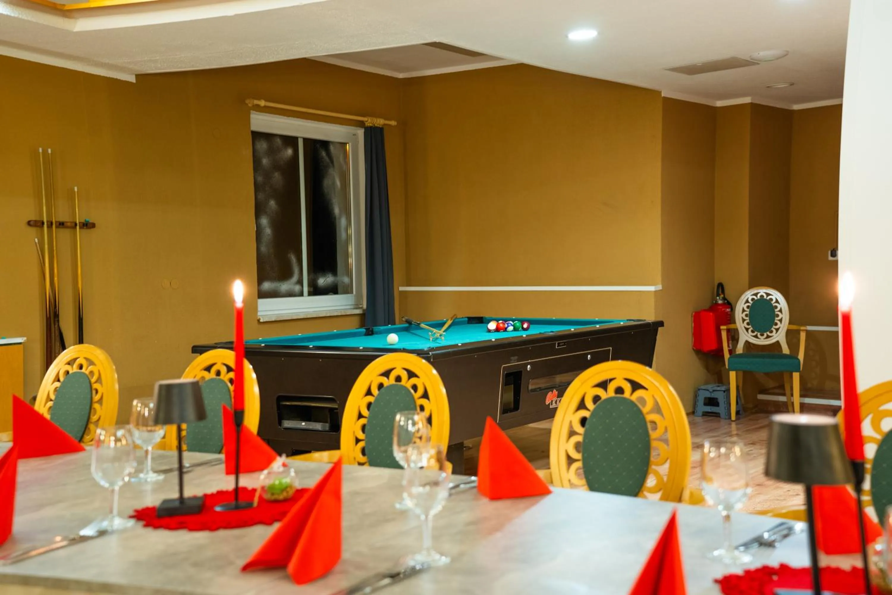 Restaurant/places to eat in Berghotel Drei Brüder Höhe