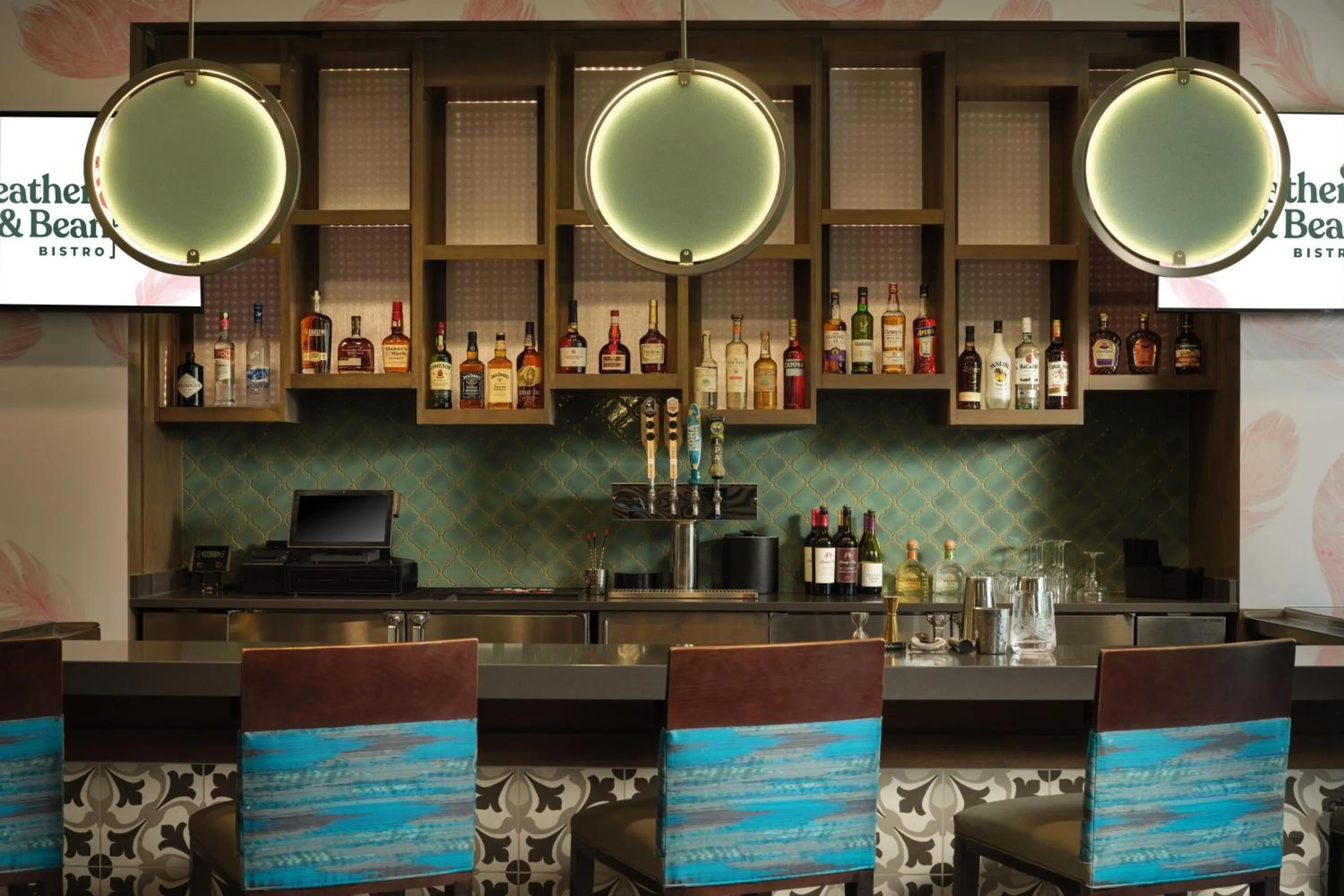 Lounge or bar in Home2 Suites By Hilton Orlando Flamingo Crossings, FL