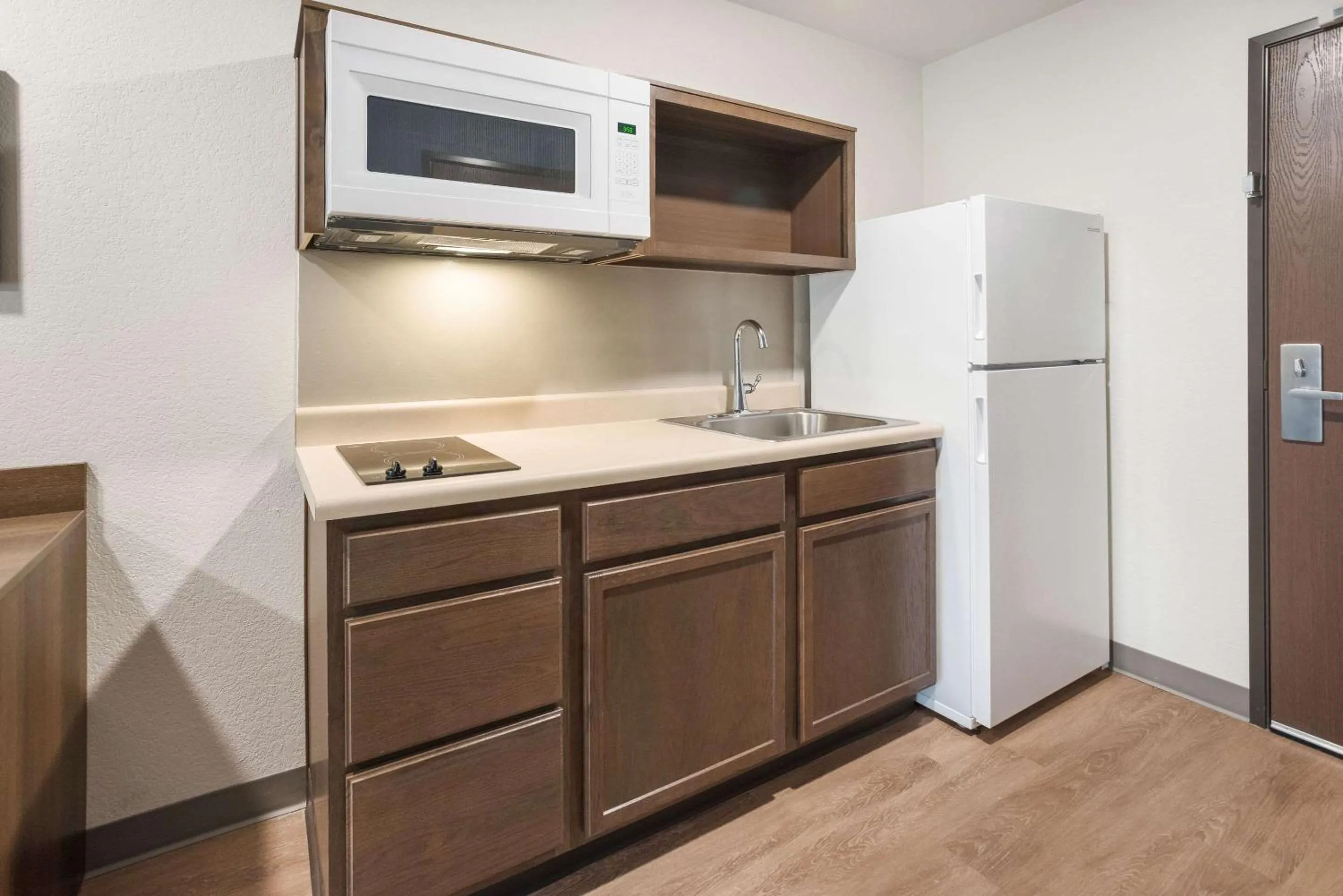 Photo of the whole room in WoodSpring Suites Sulphur - Lake Charles