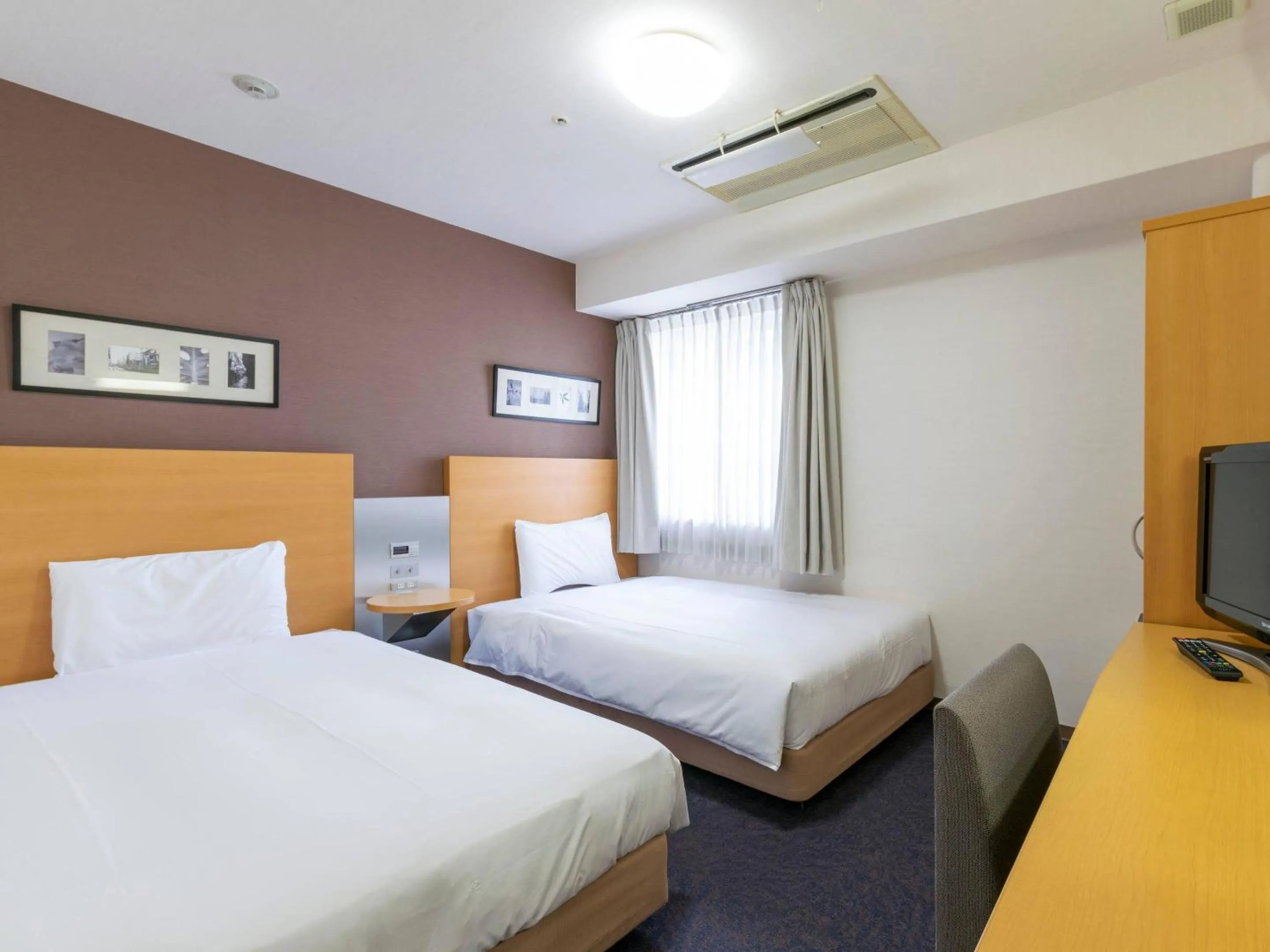 Bedroom, Bed in Comfort Hotel Osaka Shinsaibashi