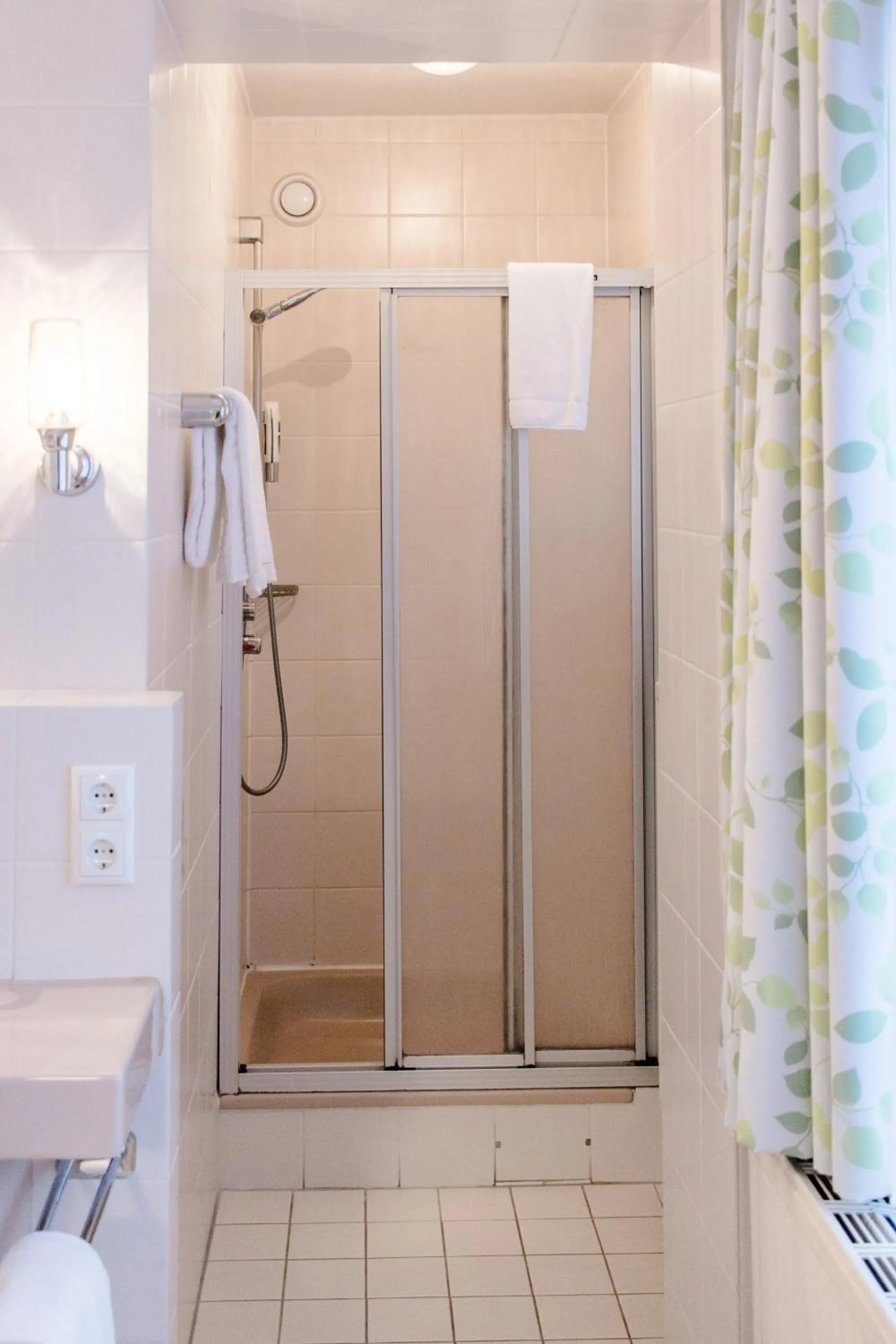 Shower in Akzent Hotel Zur Grünen Eiche