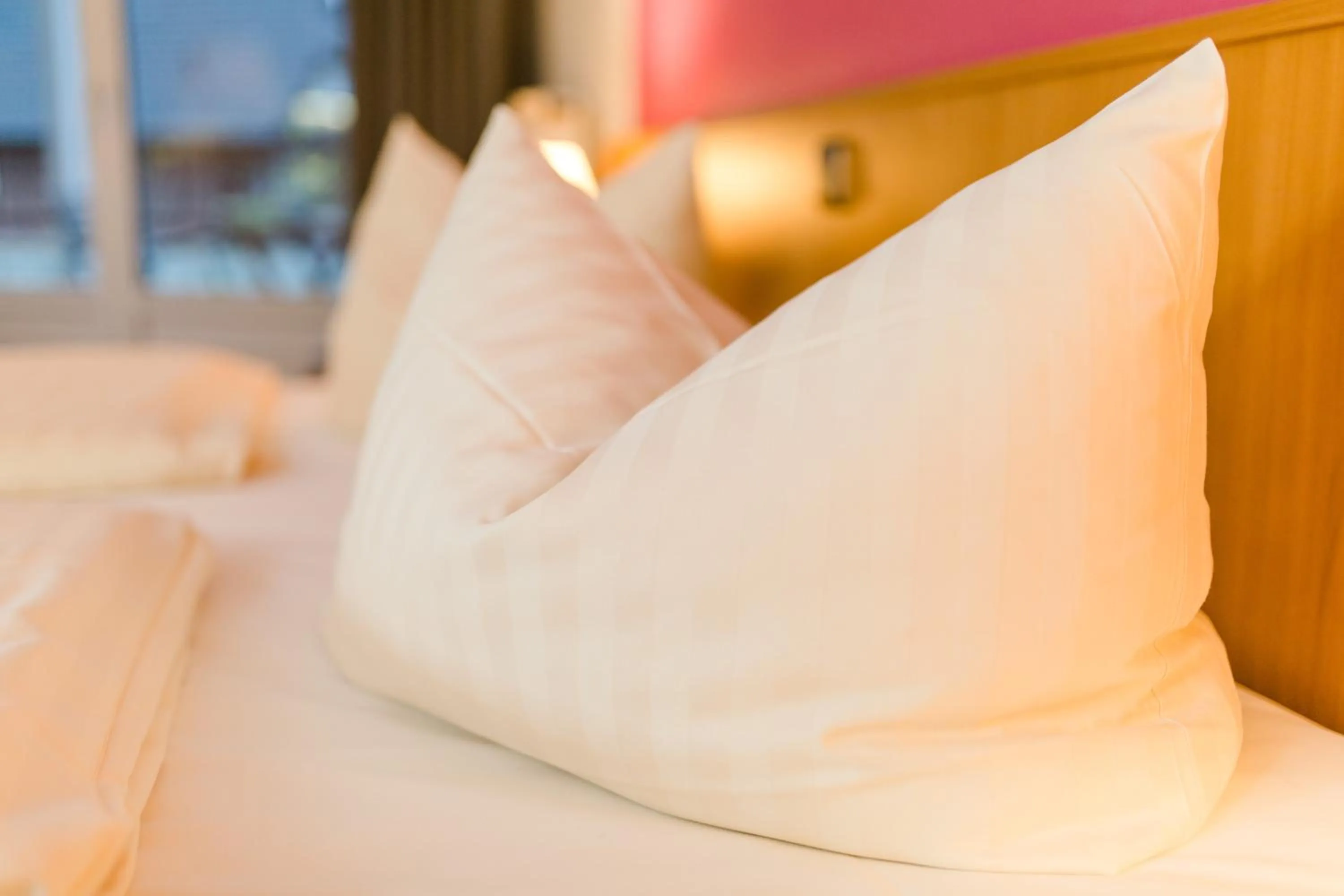 Photo of the whole room, Bed in Akzent Hotel Zur Grünen Eiche