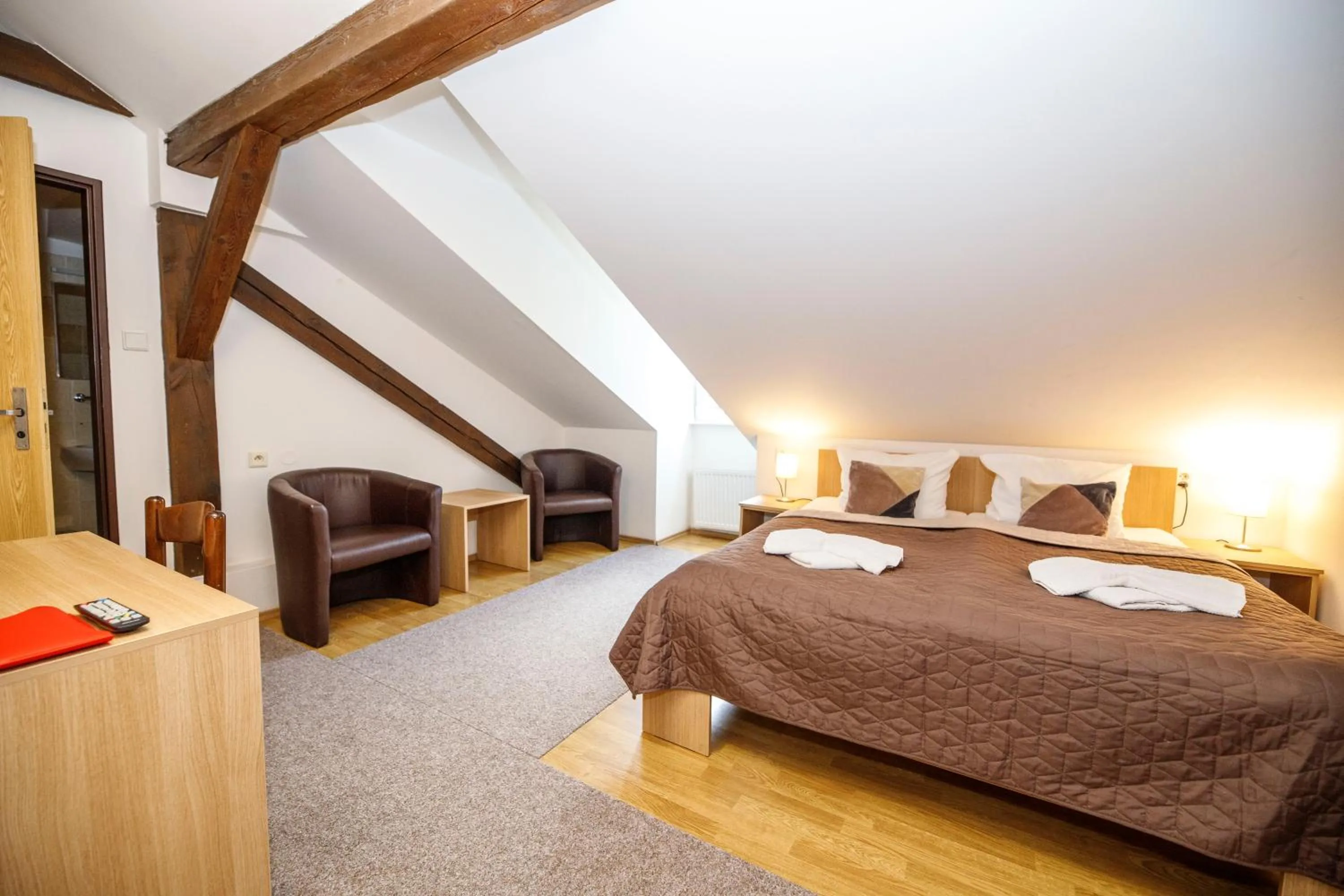 TV and multimedia, Bed in Hotel Džbán