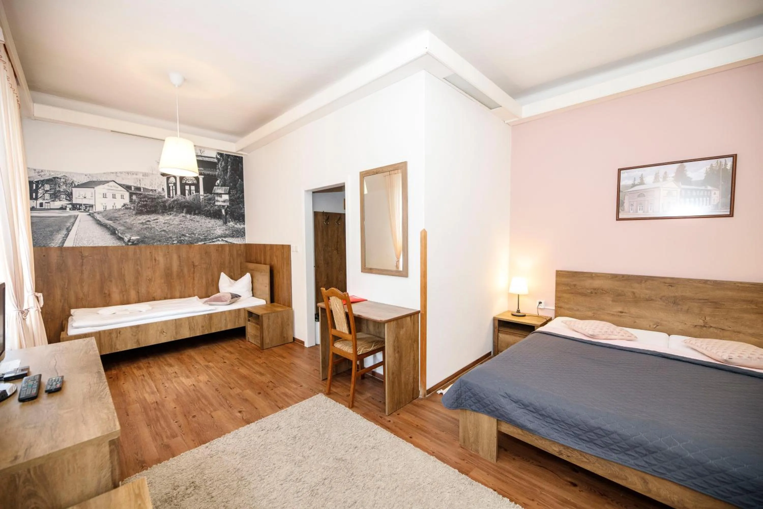 TV and multimedia, Bed in Hotel Džbán