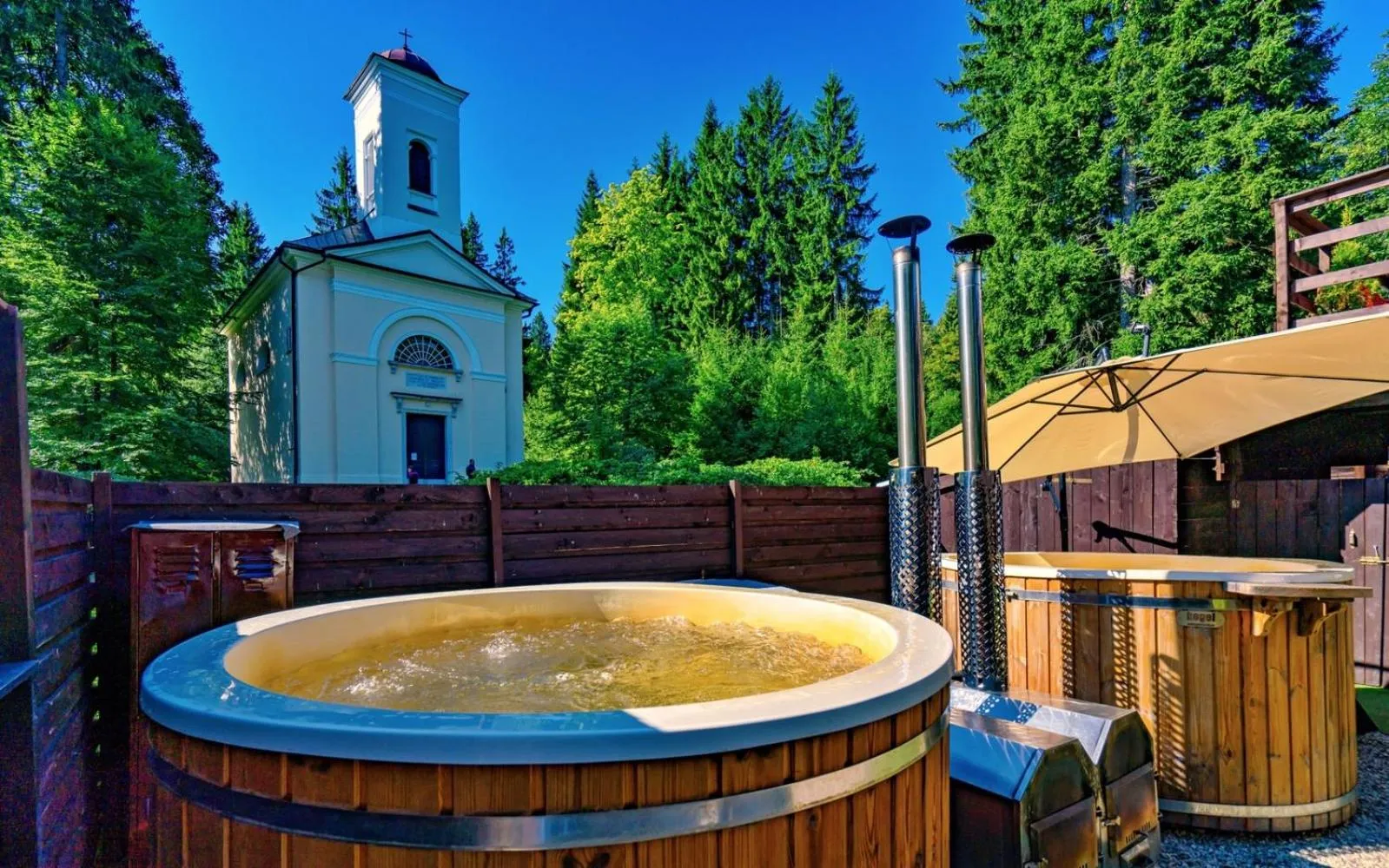 Hot Tub in Hotel Džbán
