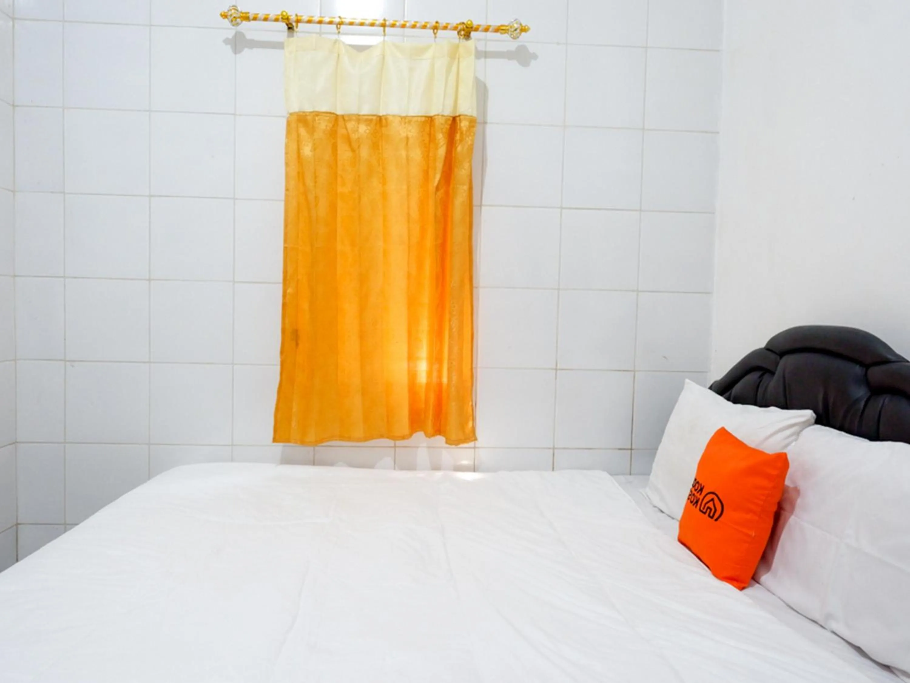 Bed in KoolKost Syariah near Universitas Diponegoro Tembalang 2