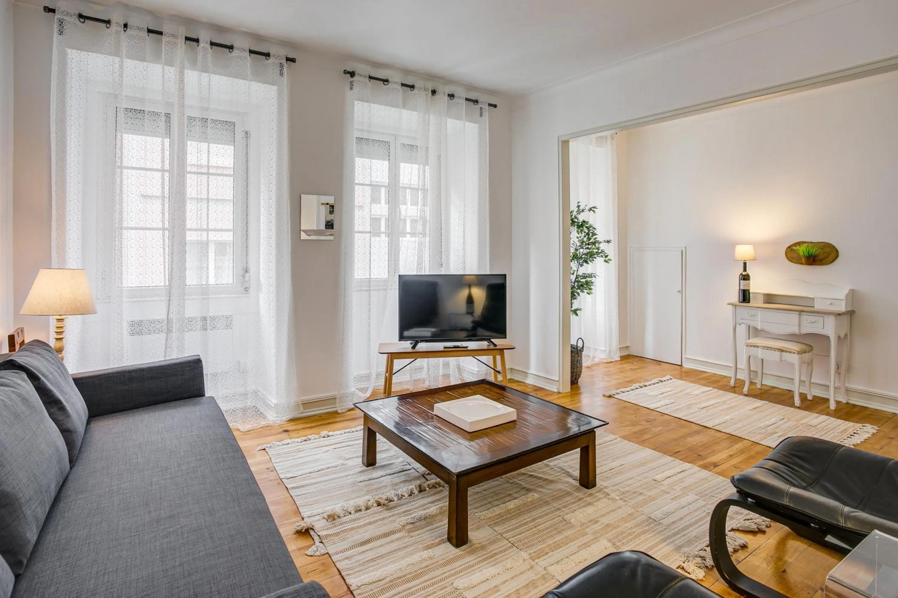 Sunny Apartment in the Heart of Príncipe Real