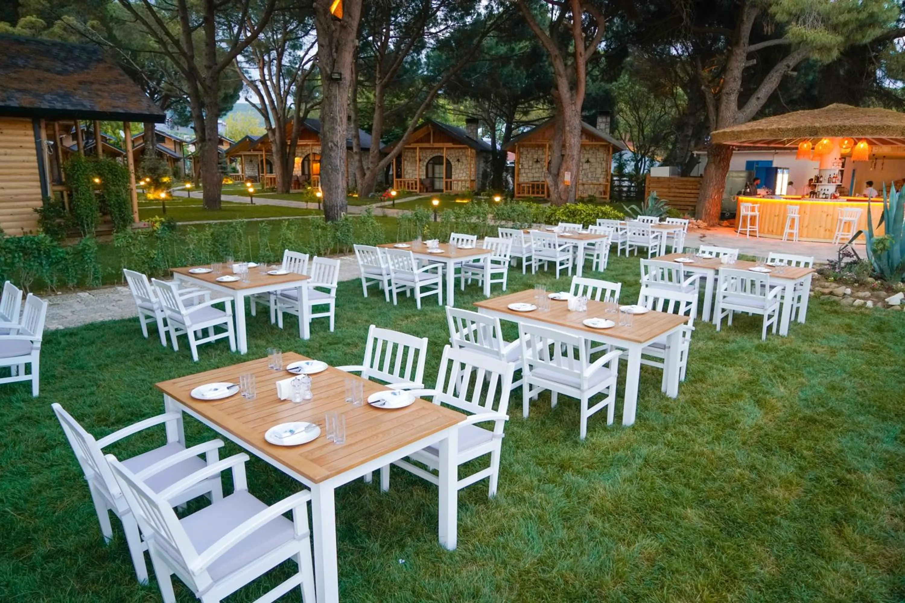 Restaurant/places to eat in Pino Mar Luxury Bungalows