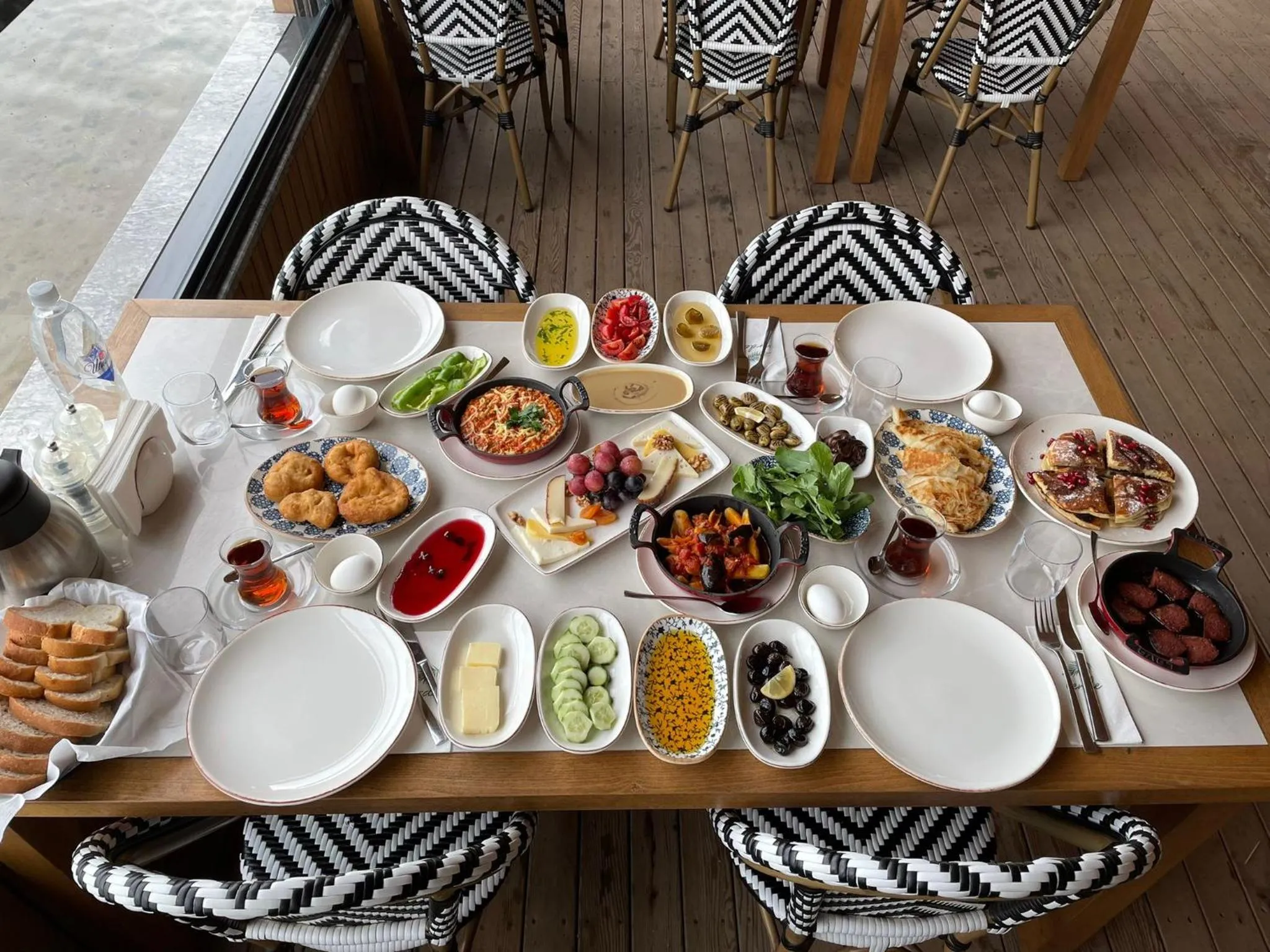Breakfast in Pino Mar Luxury Bungalows