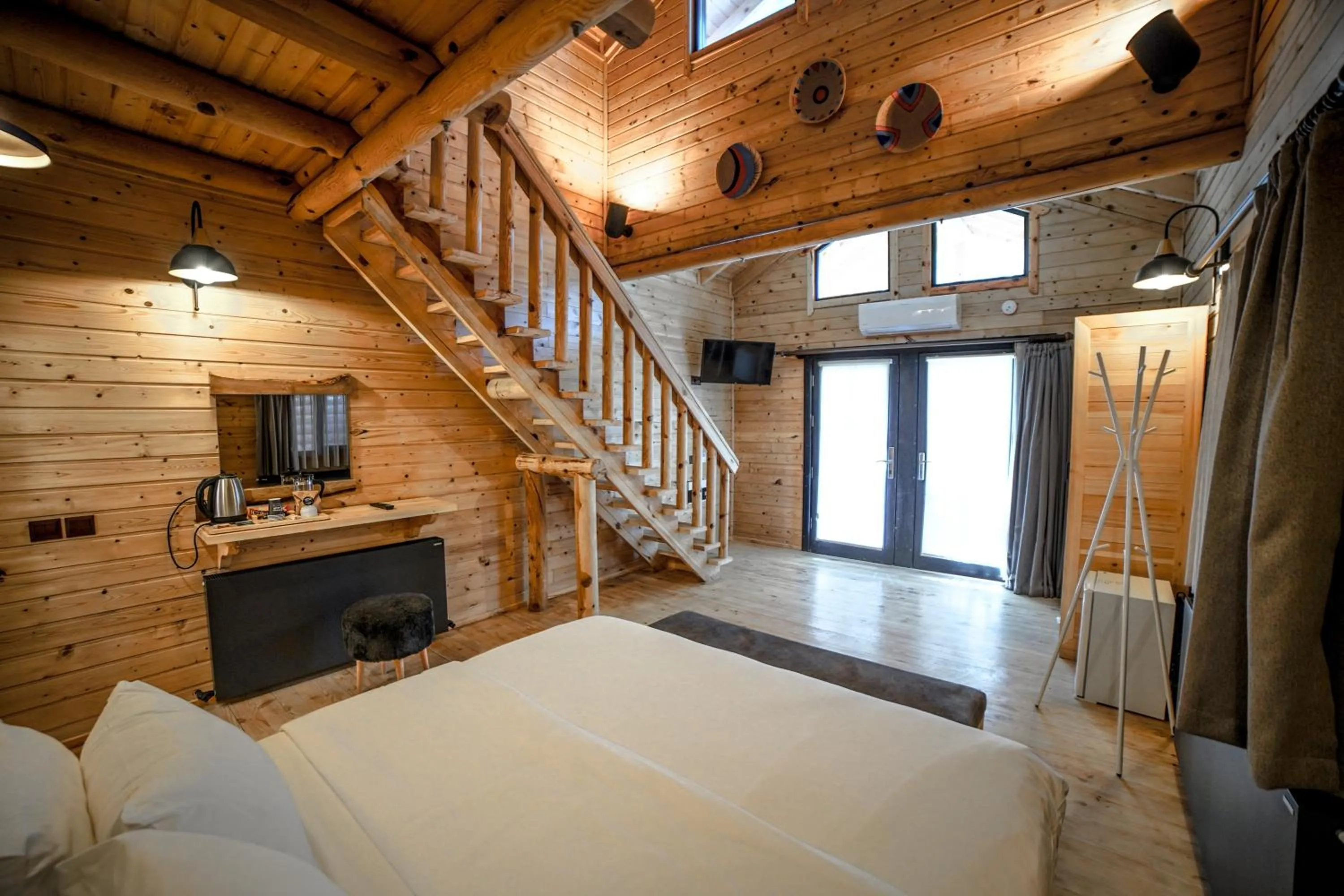 Facade/entrance, Bed in Pino Mar Luxury Bungalows