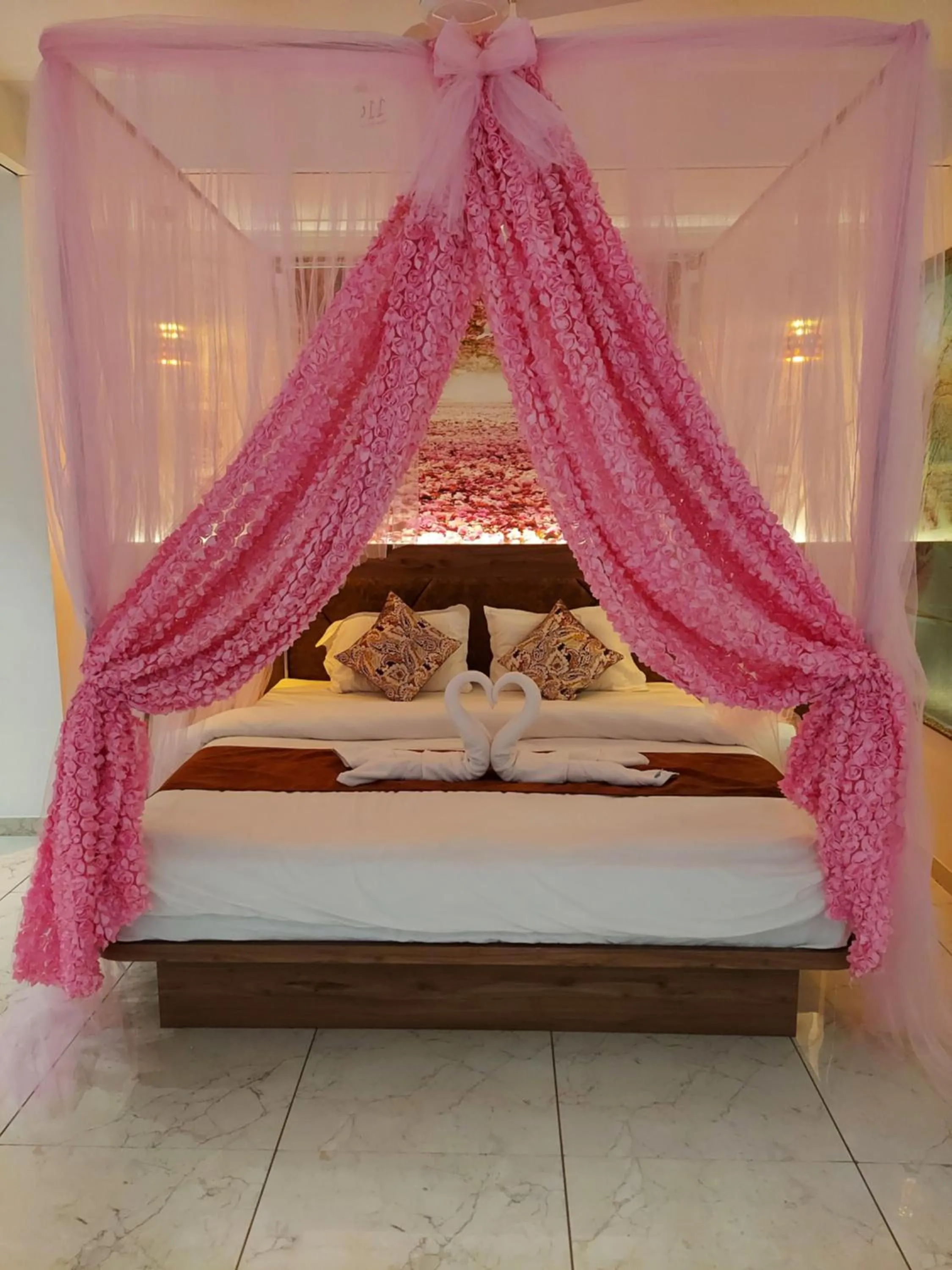 Bed in Hotel The Grand Piano - Best Business Hotel in Patan