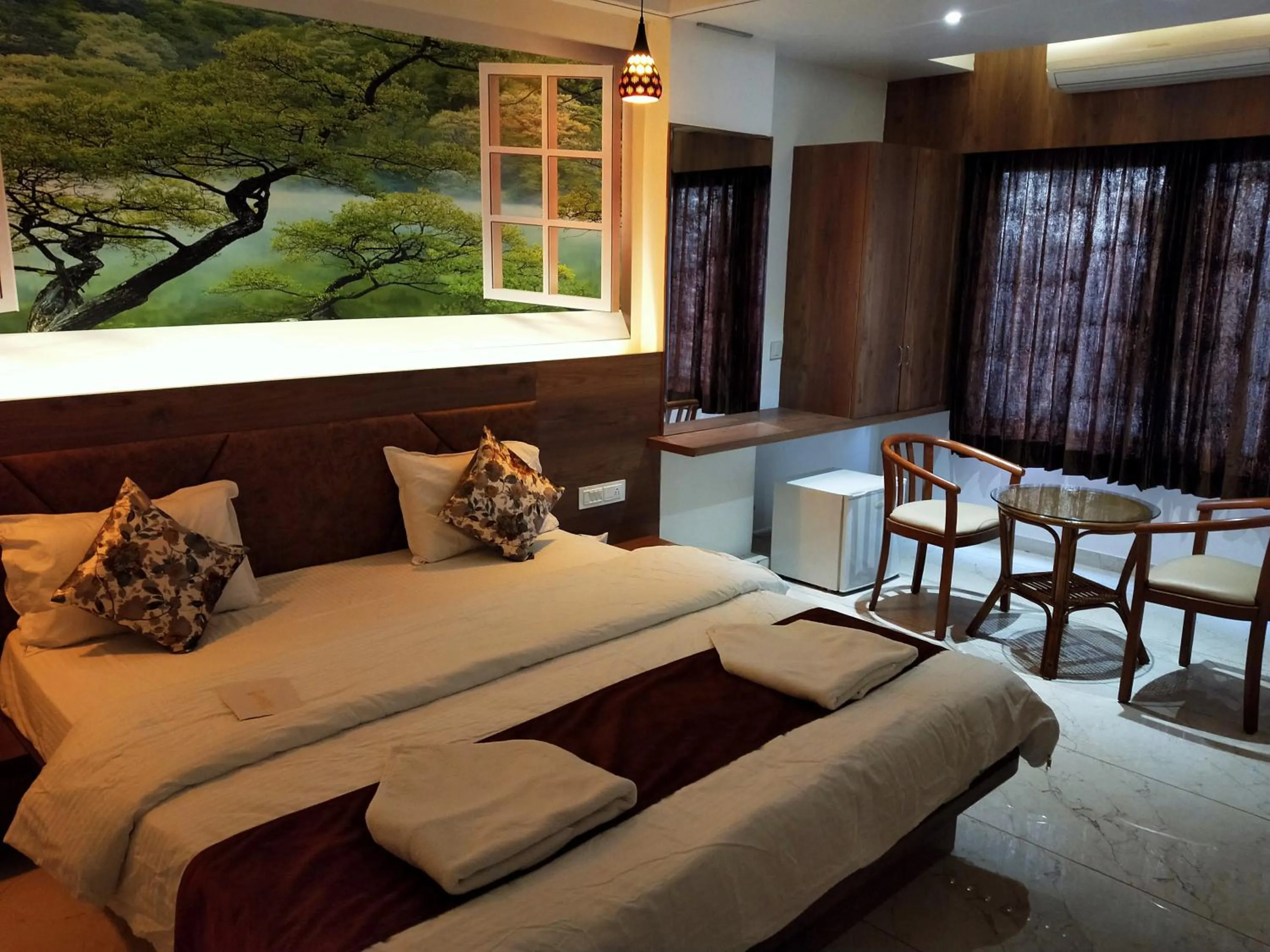 Bed in Hotel The Grand Piano - Best Business Hotel in Patan