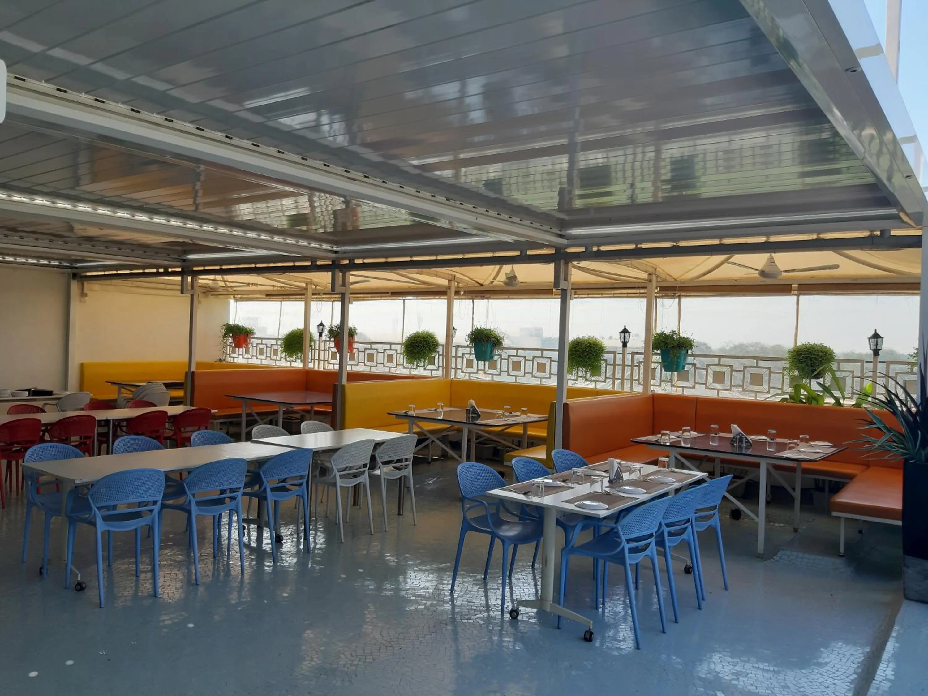 Restaurant/places to eat in Hotel The Grand Piano - Best Business Hotel in Patan