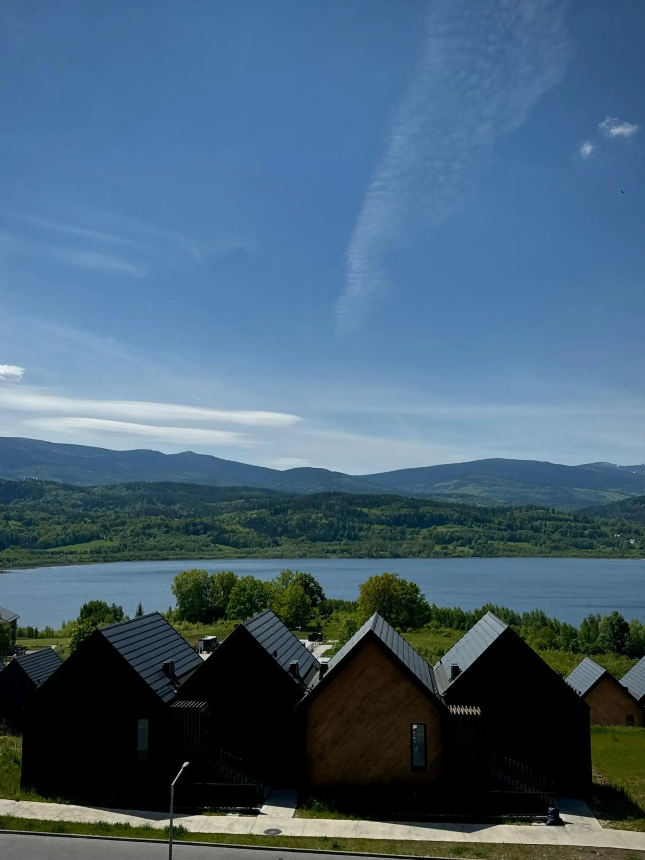 Apartment for active people with a view on the lake and mountains in Lake Hill Karkonosze Apartments Apartment for active people with a view on the lake and mountains in Lake Hill Karkonosze Apartments