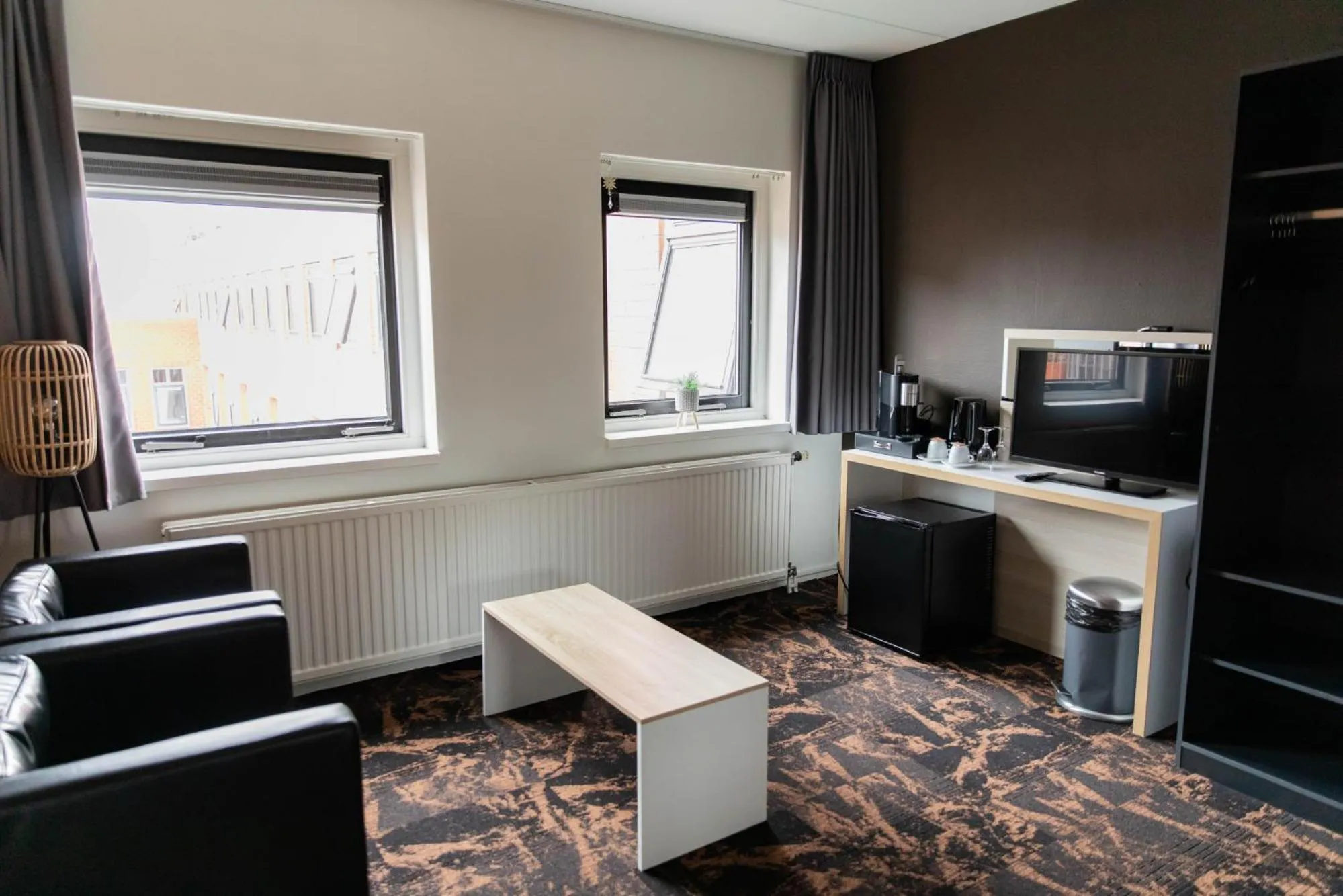 Hotel The Happy Traveler