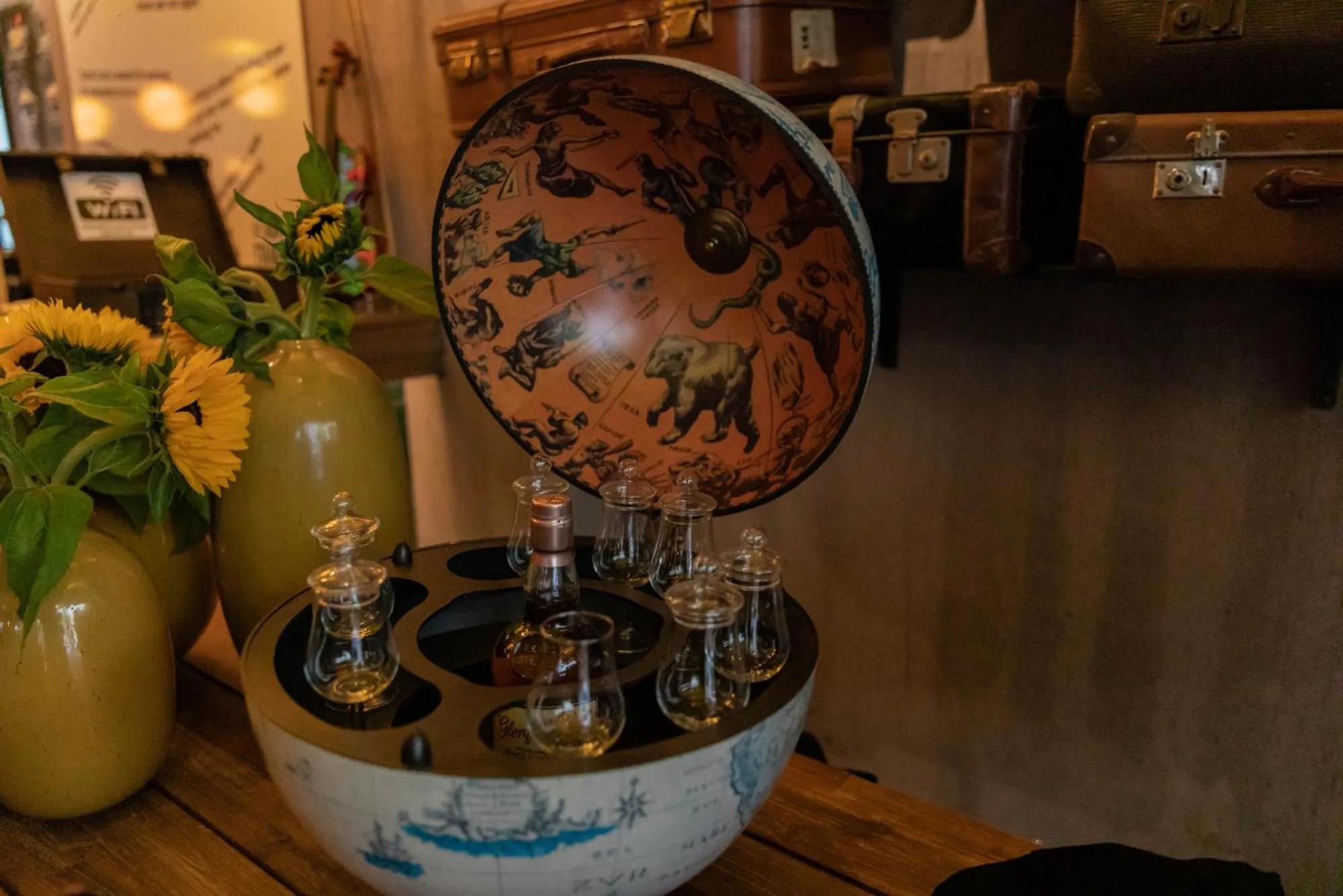 Shower in Hotel The Happy Traveler