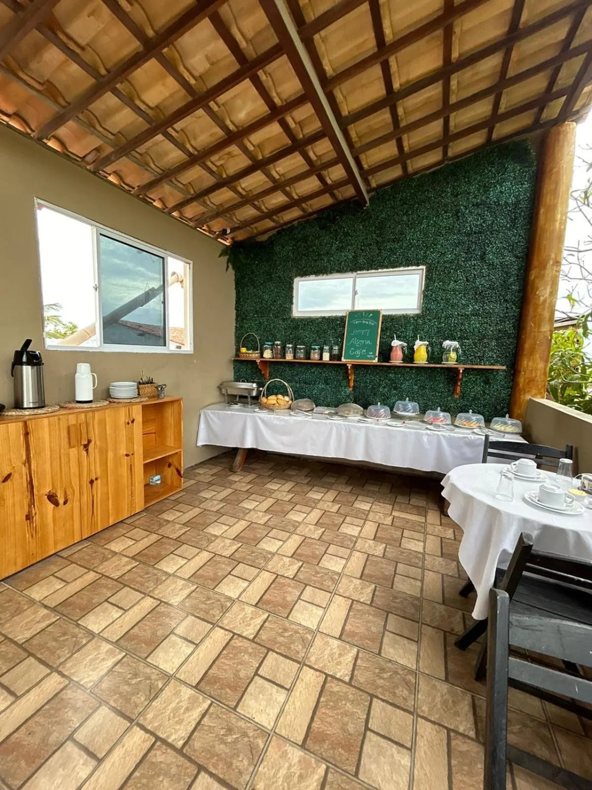 Breakfast in Uru Pousada