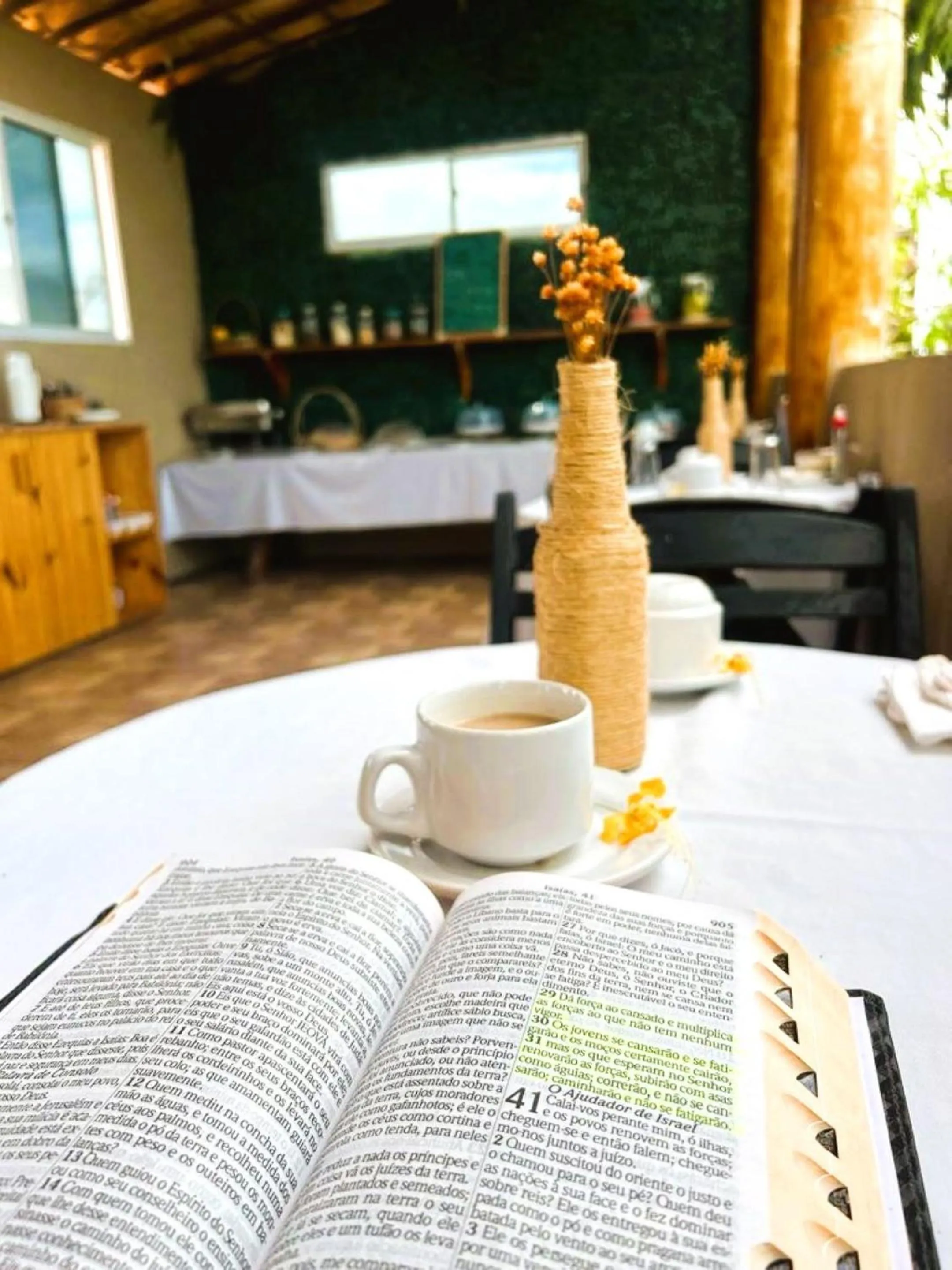 Breakfast in Uru Pousada