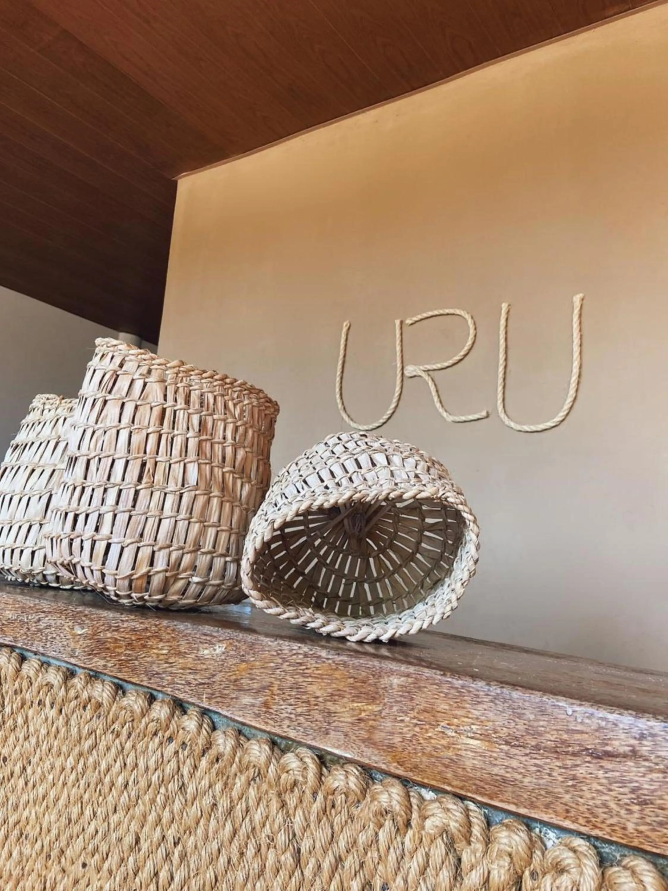 Logo/Certificate/Sign in Uru Pousada