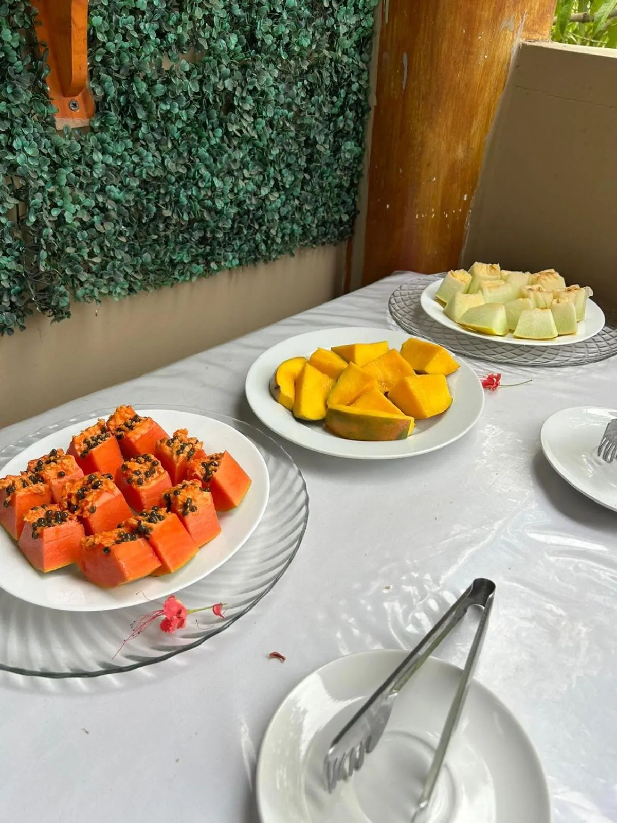 Breakfast in Uru Pousada