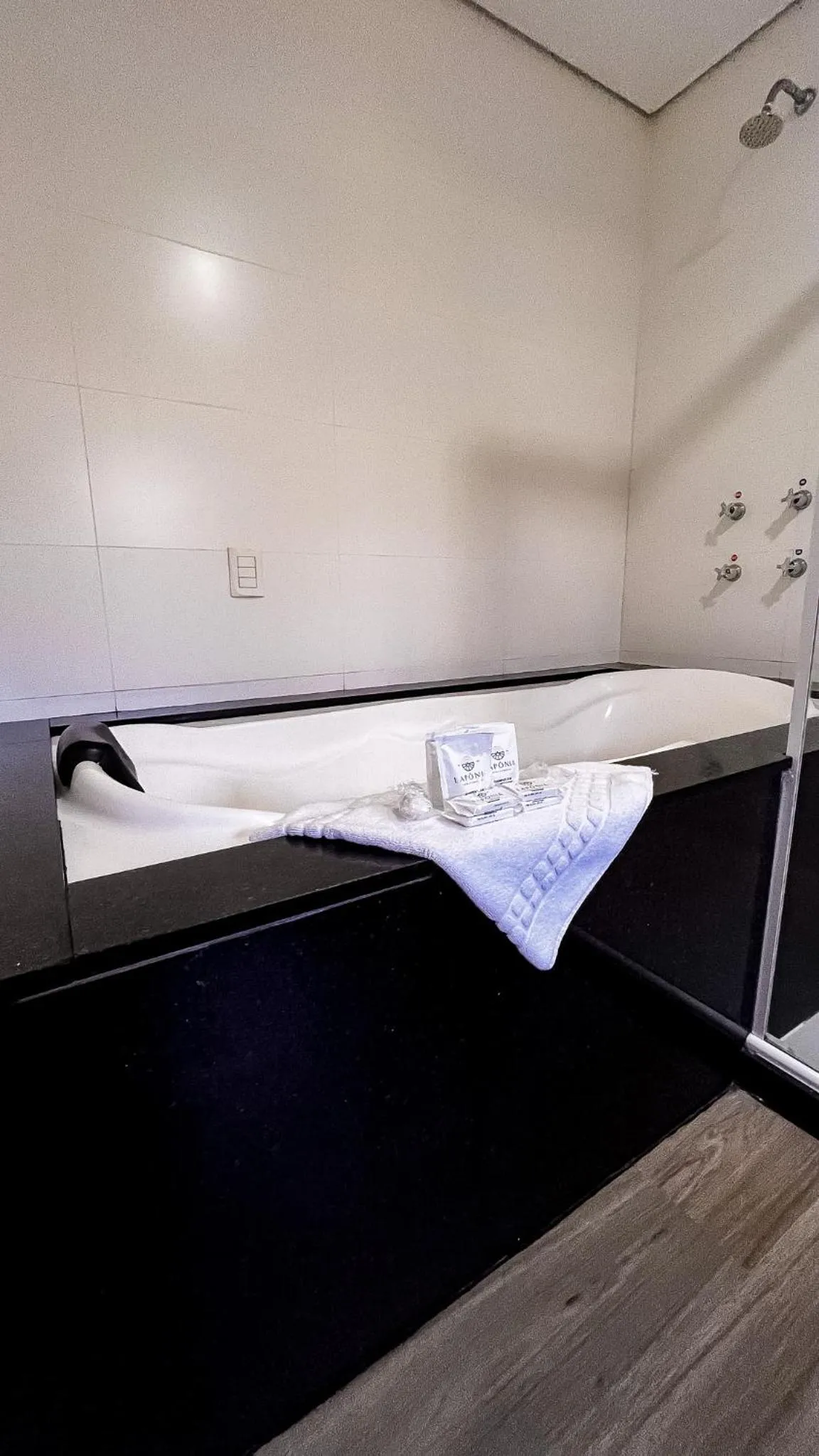 Bath, Bed in Lapônia Hotel Gramado