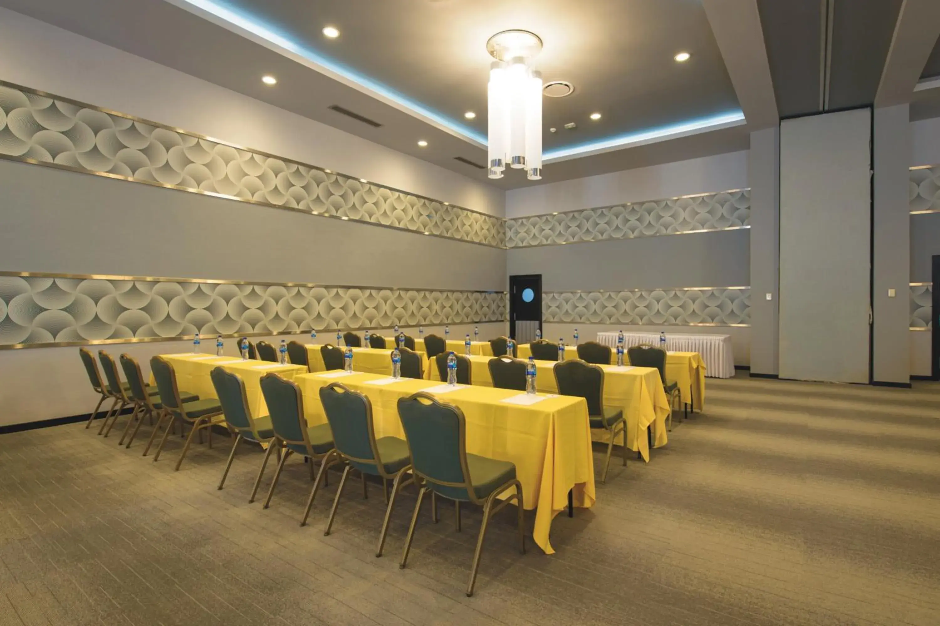 Living room in Riu Palace Cabo San Lucas - All Inclusive Living room in Riu Palace Cabo San Lucas - All Inclusive