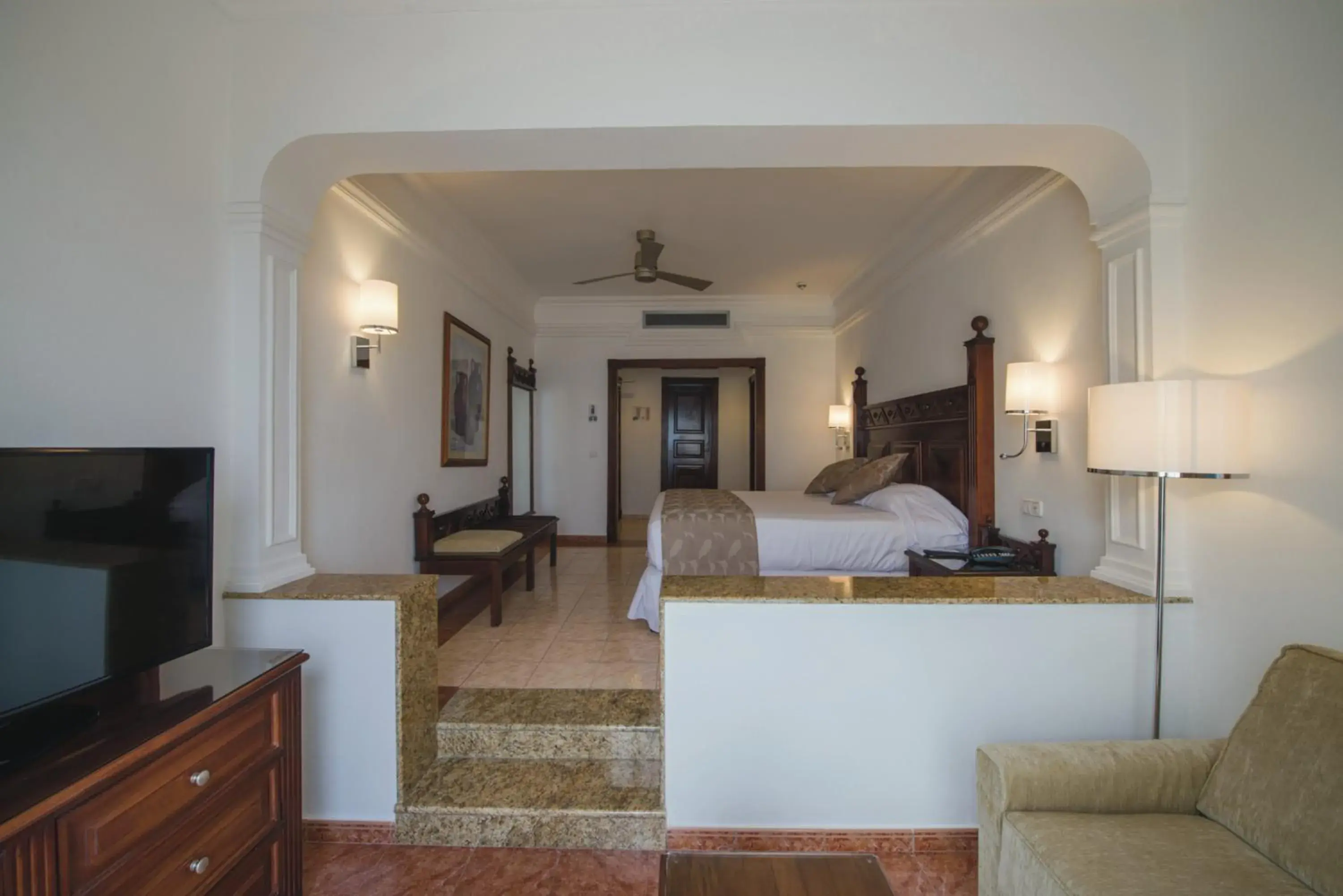 Photo of the whole room, Bed in Riu Palace Cabo San Lucas - All Inclusive Photo of the whole room, Bed in Riu Palace Cabo San Lucas - All Inclusive