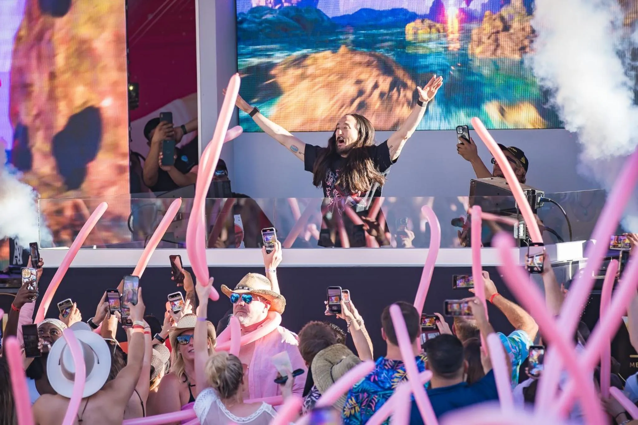 Evening entertainment in Riu Palace Cabo San Lucas - All Inclusive