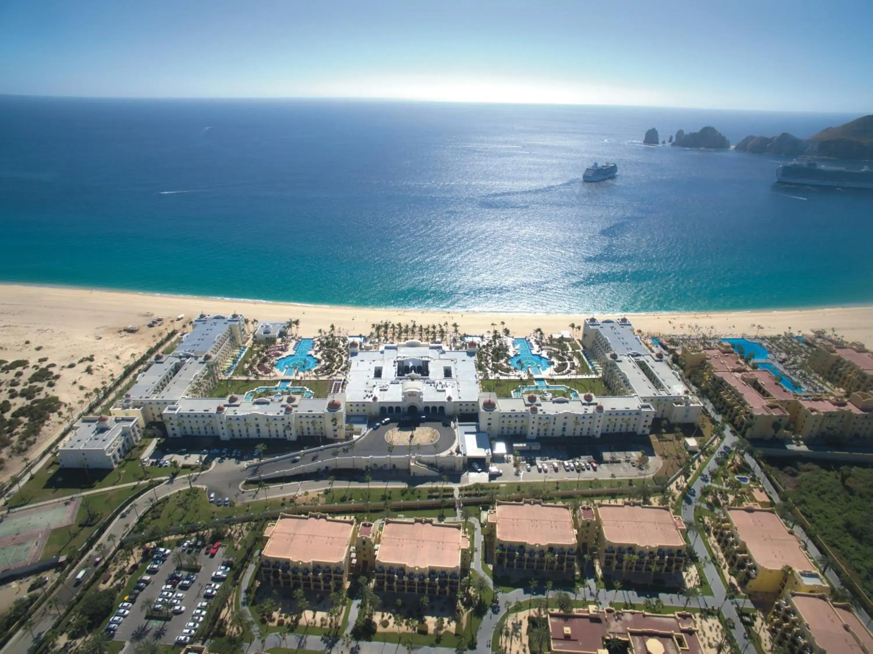 Property building in Riu Palace Cabo San Lucas - All Inclusive Property building in Riu Palace Cabo San Lucas - All Inclusive