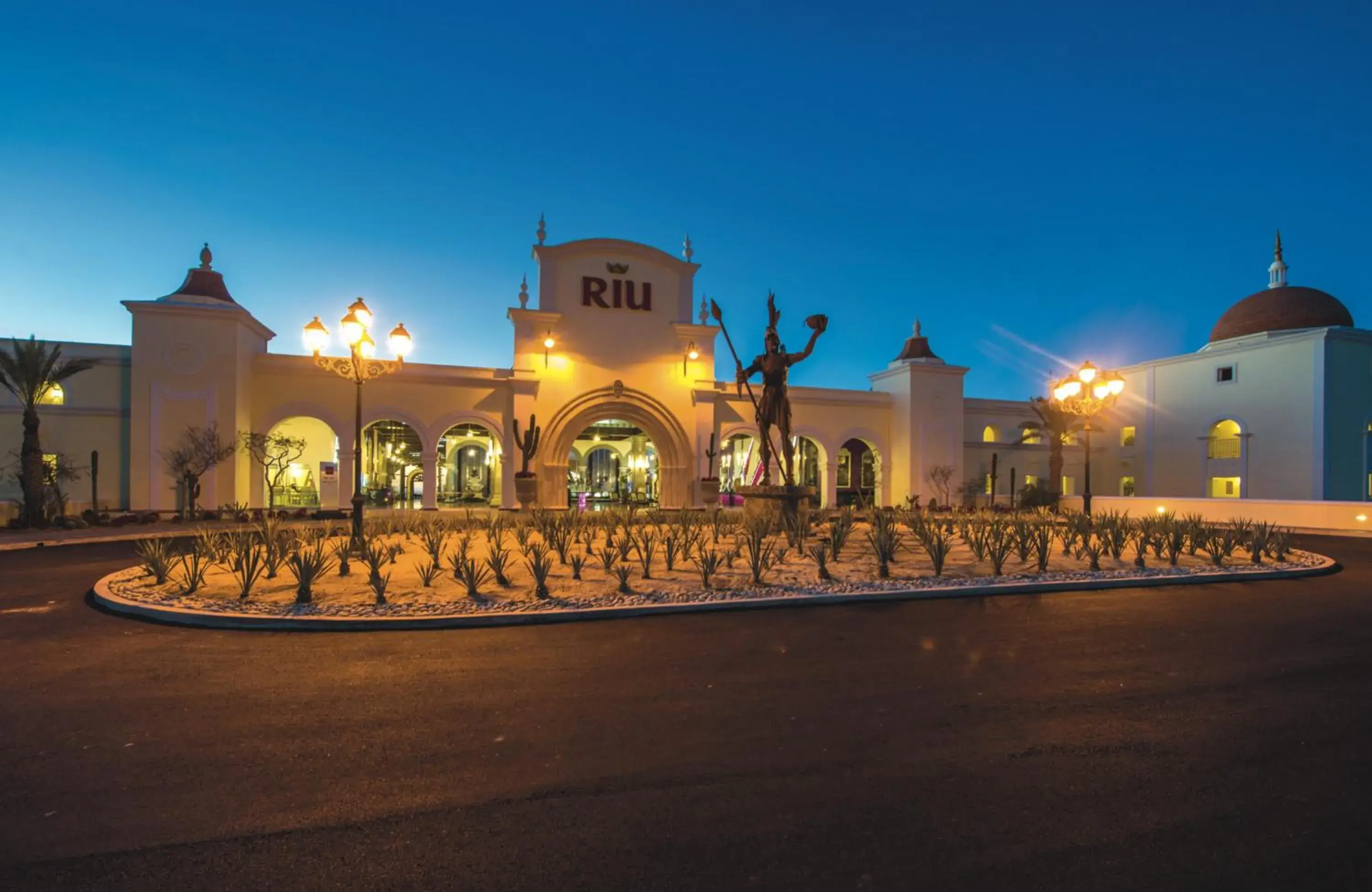Property building in Riu Palace Cabo San Lucas - All Inclusive Property building in Riu Palace Cabo San Lucas - All Inclusive