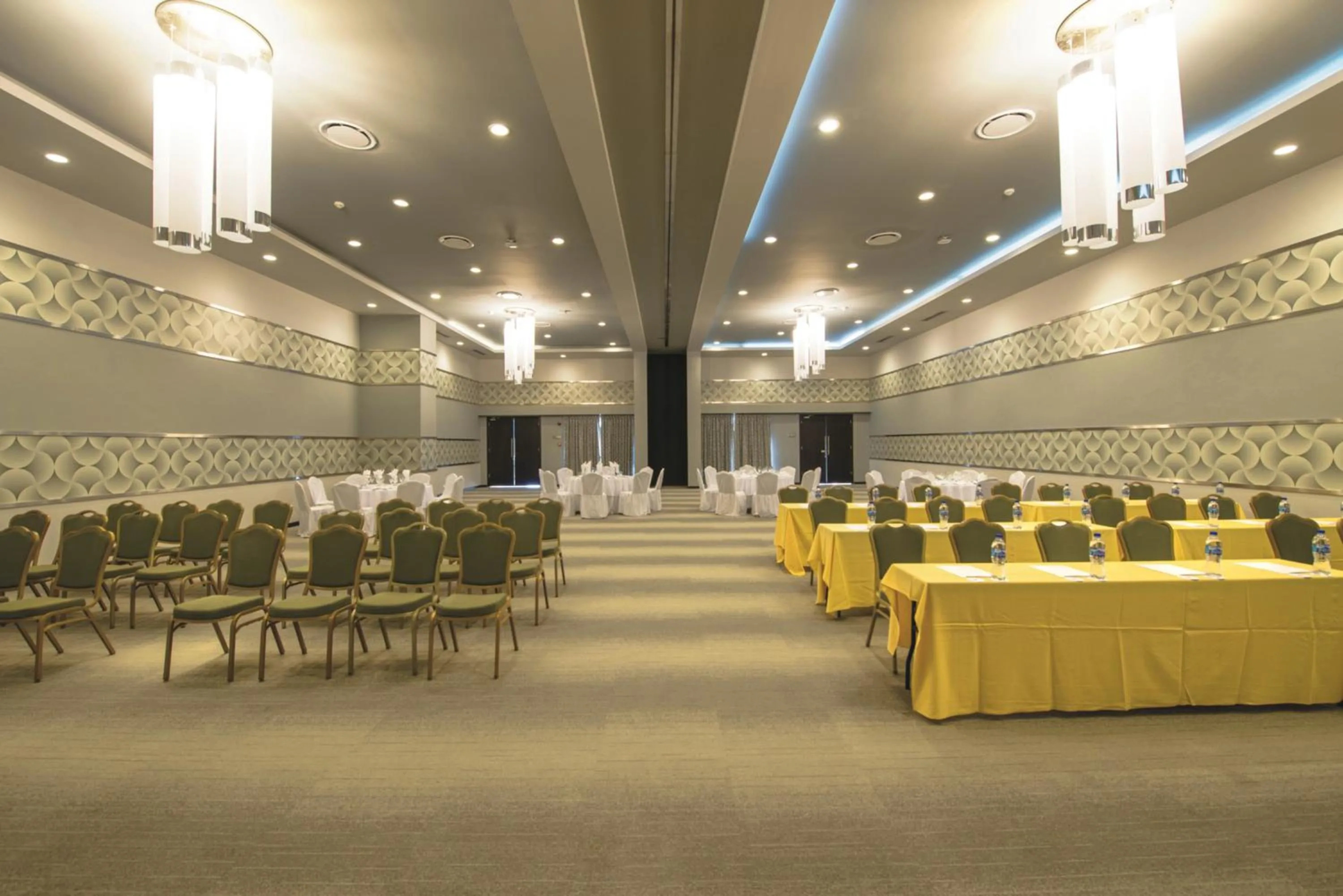 Meeting/conference room in Riu Palace Cabo San Lucas - All Inclusive