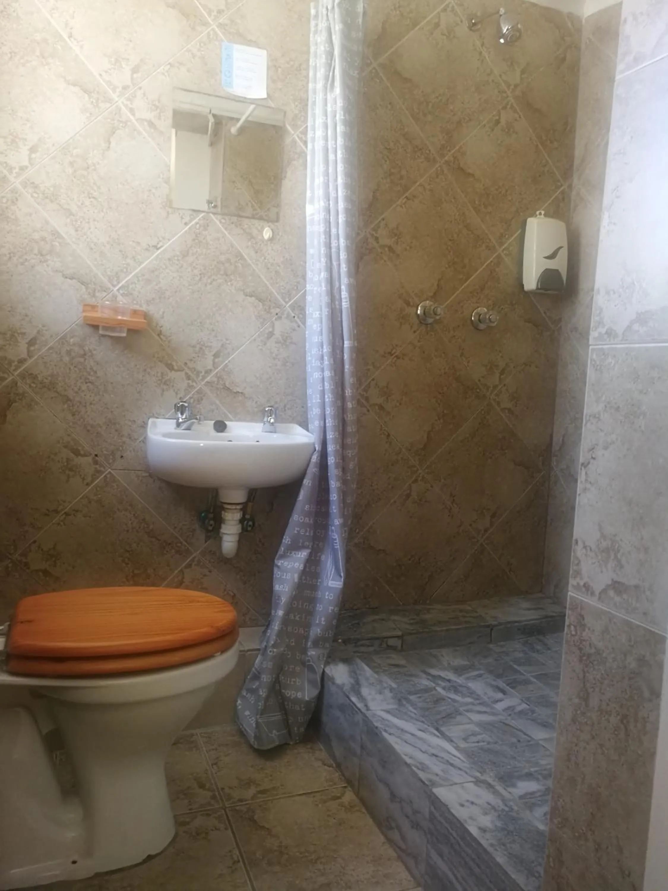 Bathroom in Bonani B & B