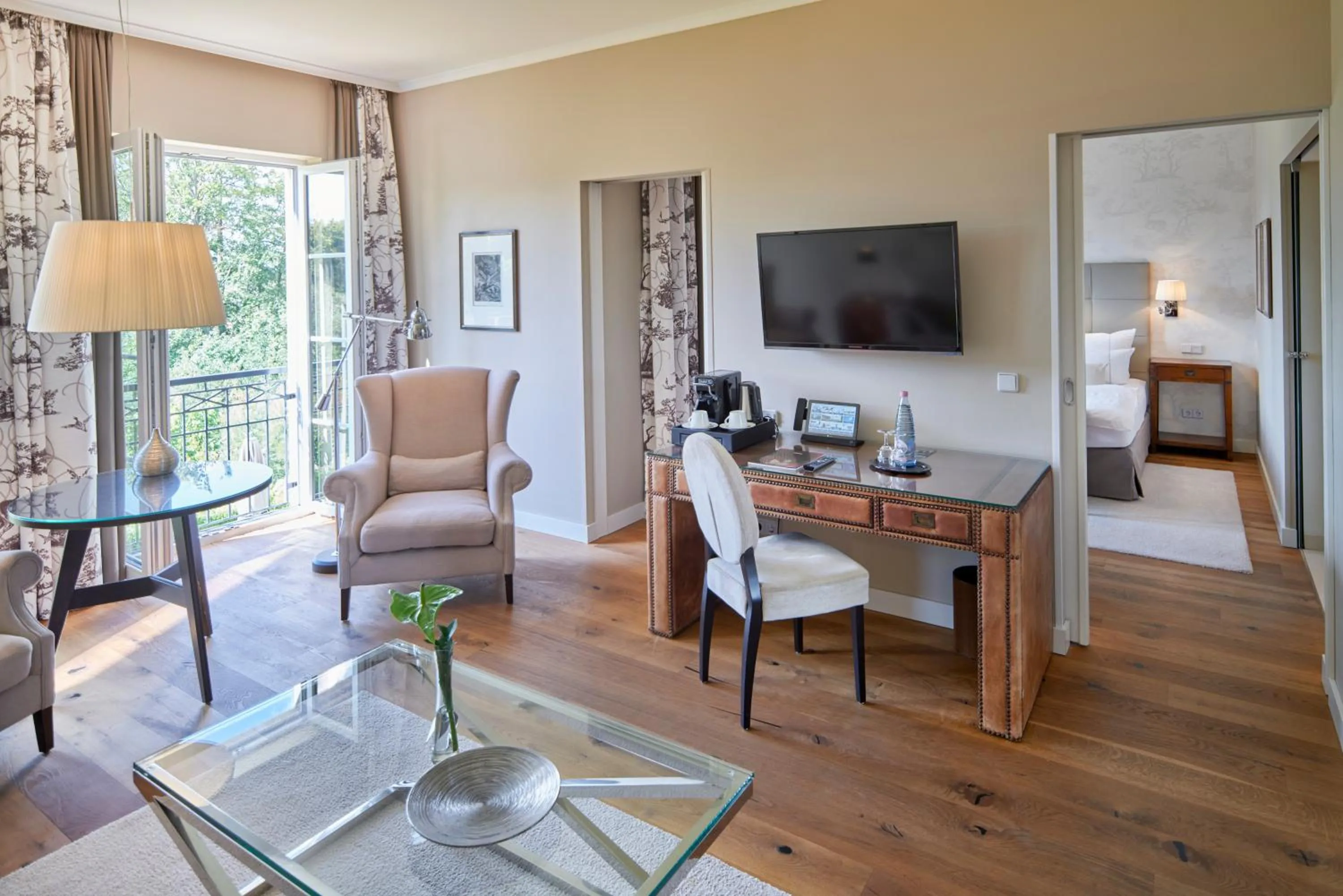 Living room, Bed in Naturresort & Spa Schindelbruch